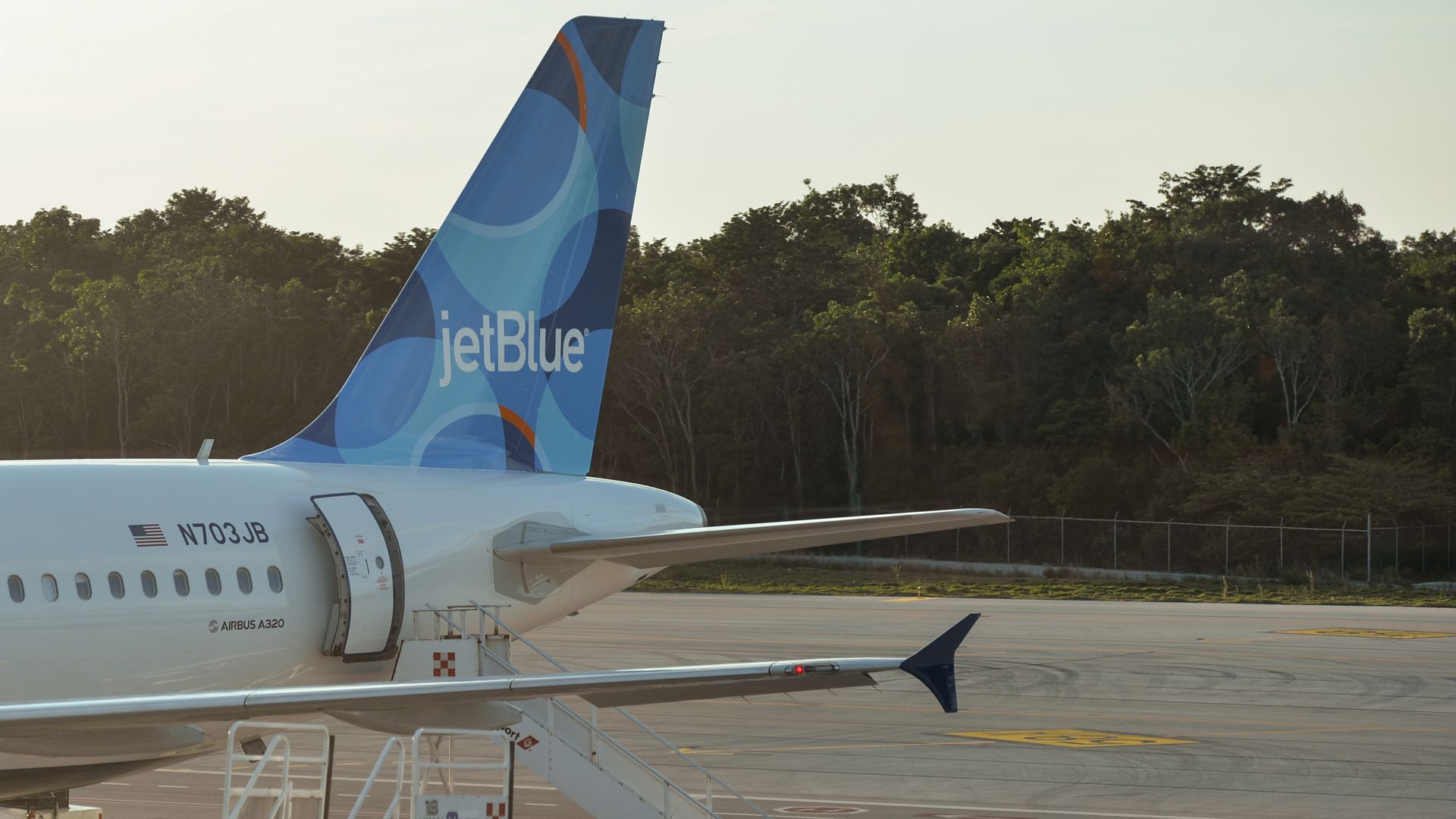etBlue Airway plane seen at Cancun International Airport. On Wednesday, December 08, 2021, in Cancun International Airport, Cancun, Quintana Roo, Mexico.