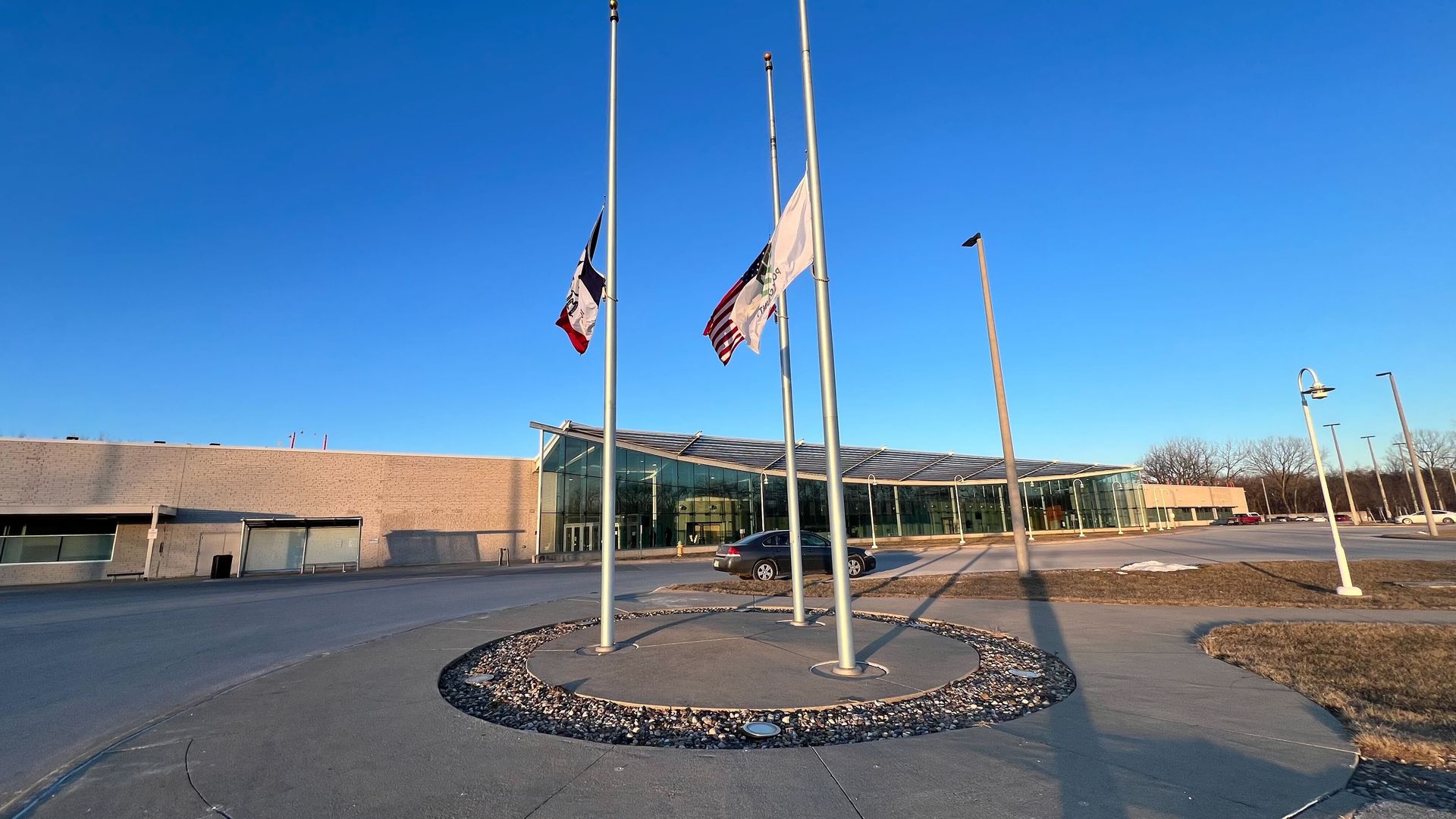 Front of River Place