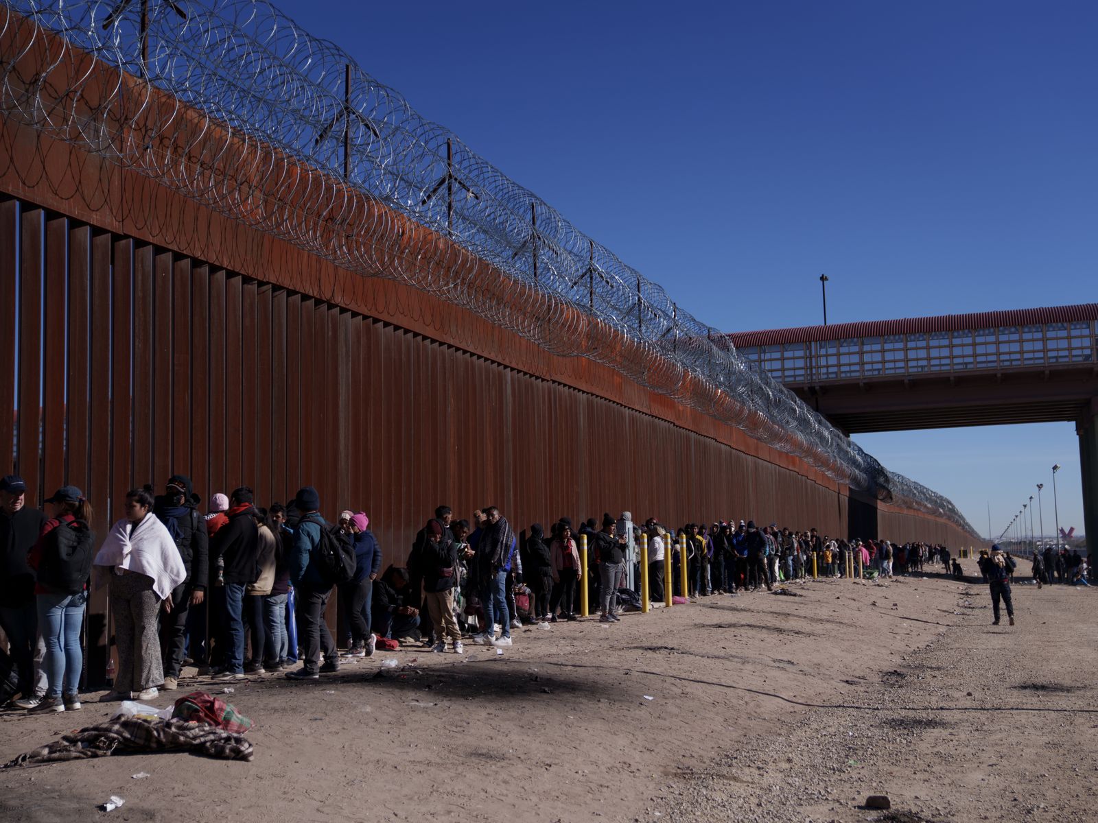 Title 42: Supreme Court allows Trump-era border policy to remain