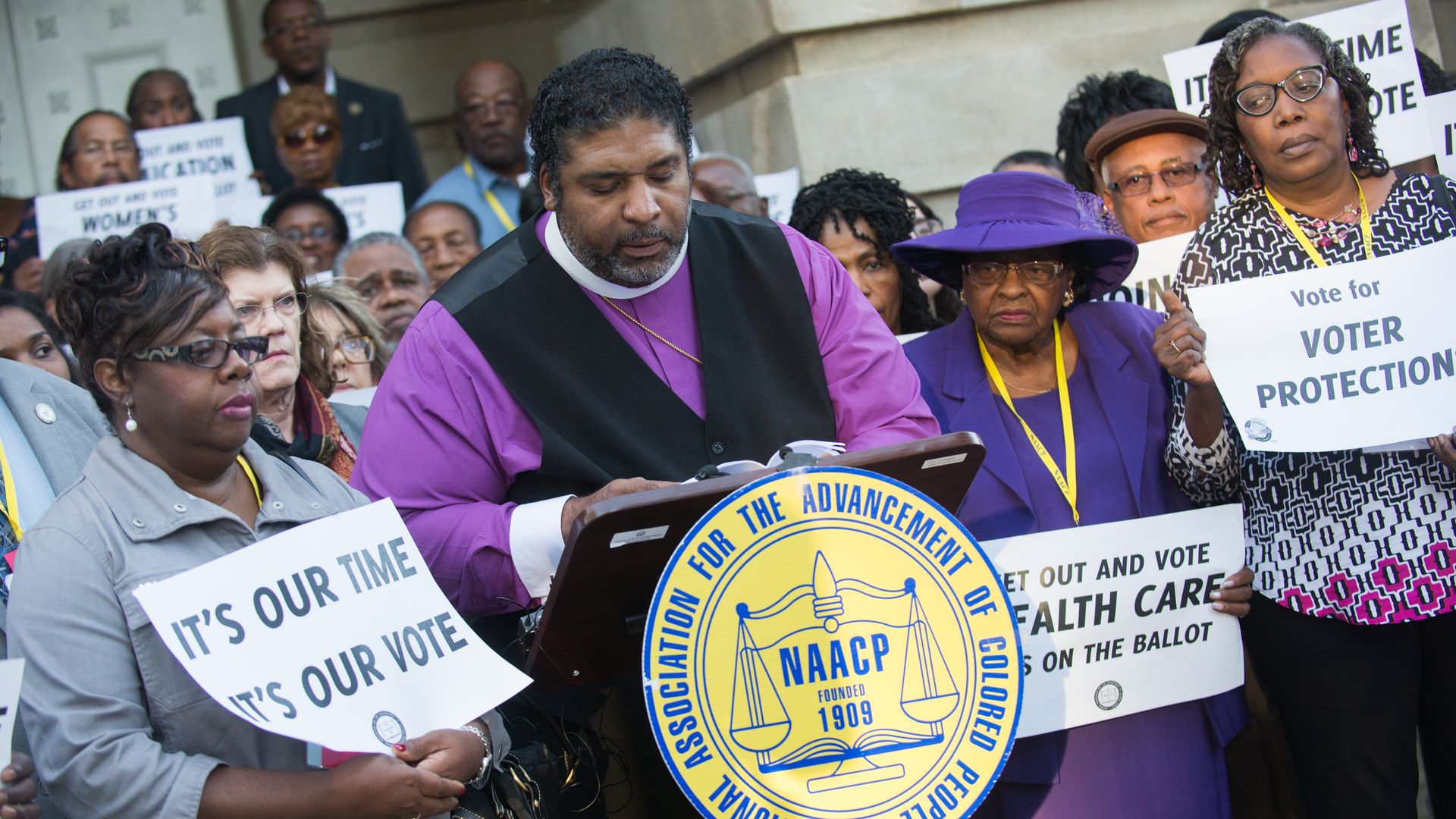 Civil rights activist Rev. William Barber discussing voting rights and voting suppression. Photo: Zach D Roberts/NurPhoto via Getty Images