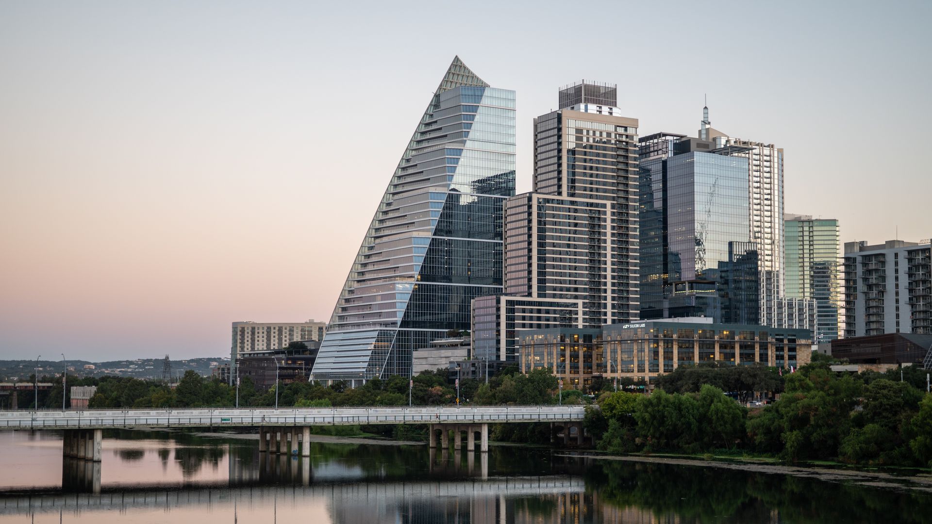 An image of the Austin skyline.