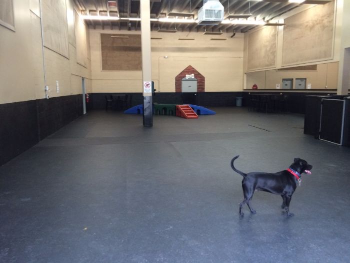 Indoor area with air conditioning, accessible from the outside