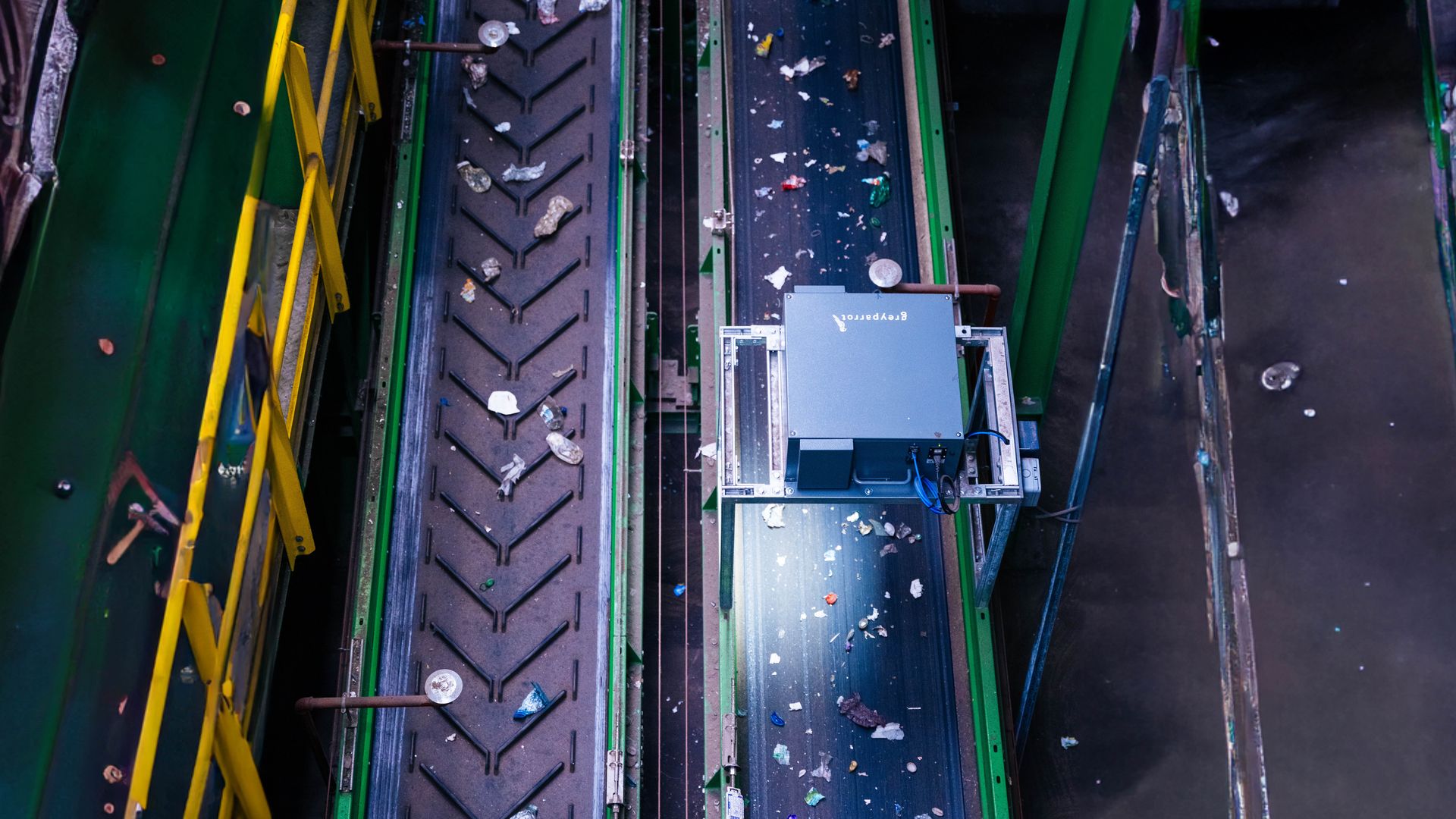 A machine made by startup Greyparrot uses AI to analyze recycled materials