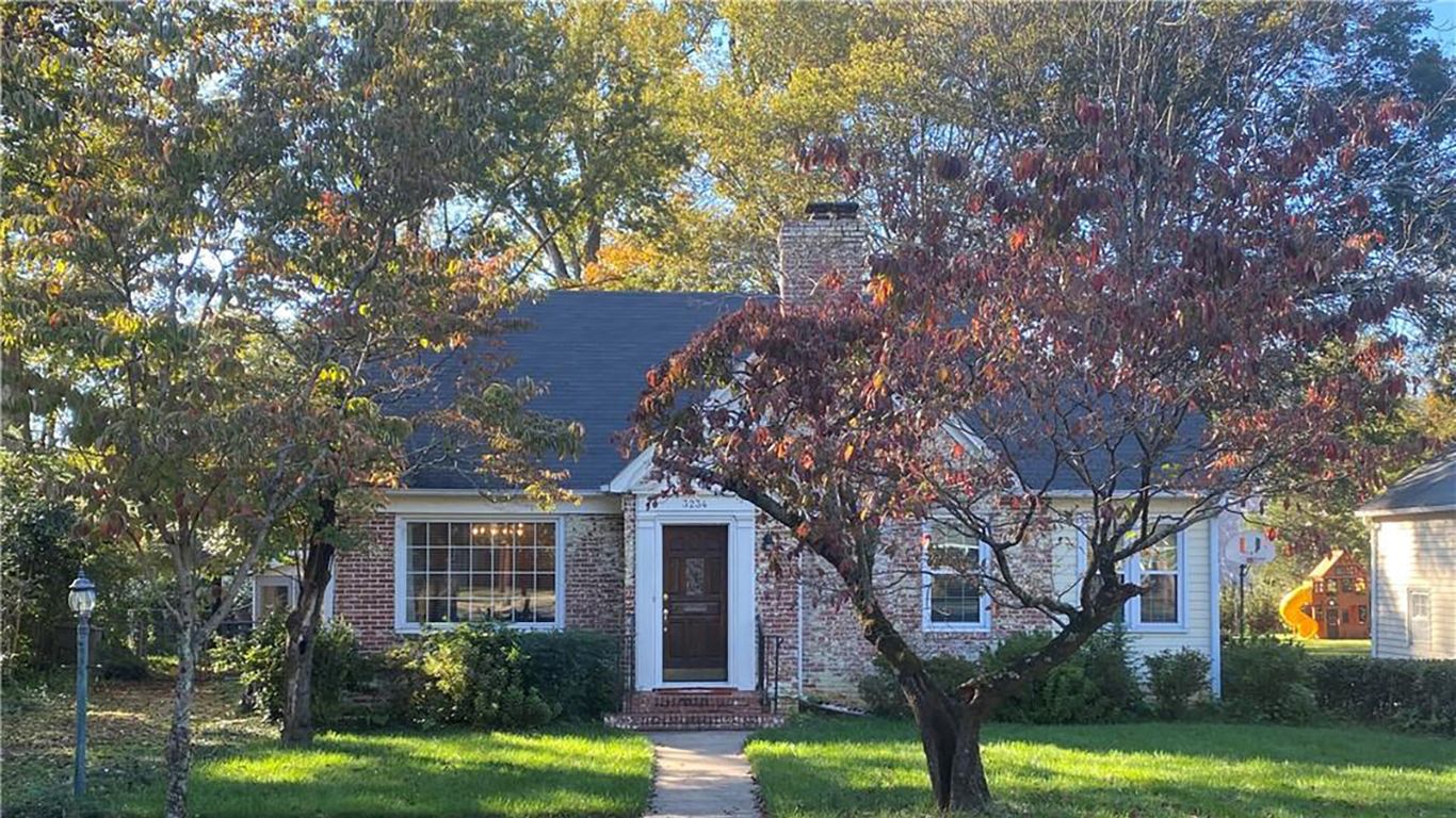 Hot Homes 10 houses for sale in Charlotte, starting at 315K Axios