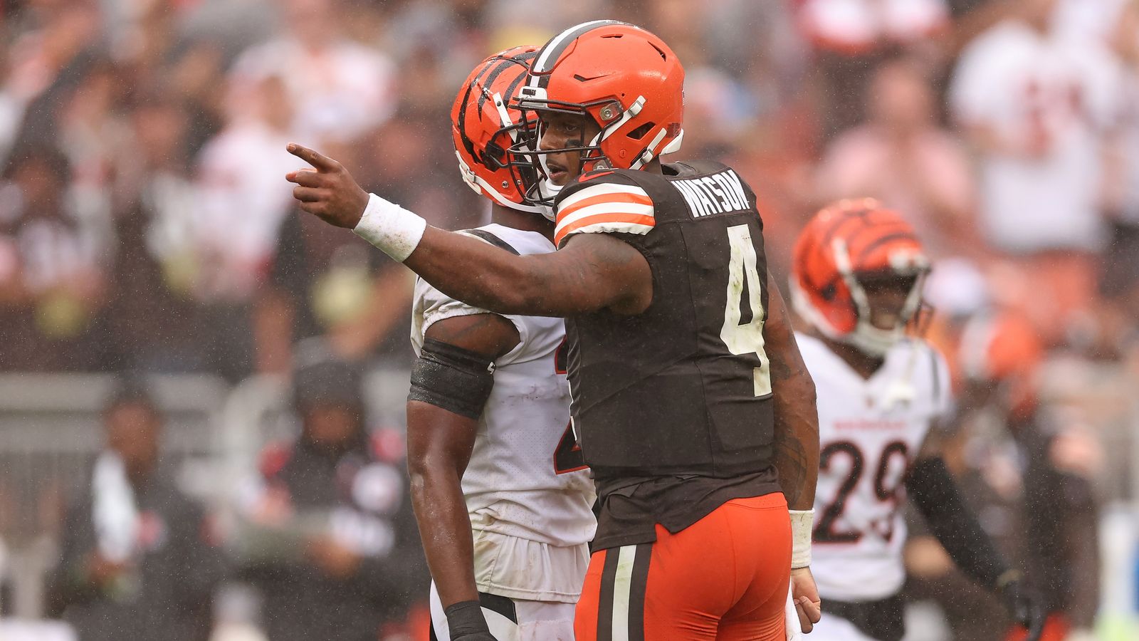 Deshaun Watson, Browns dominate lackluster Bengals