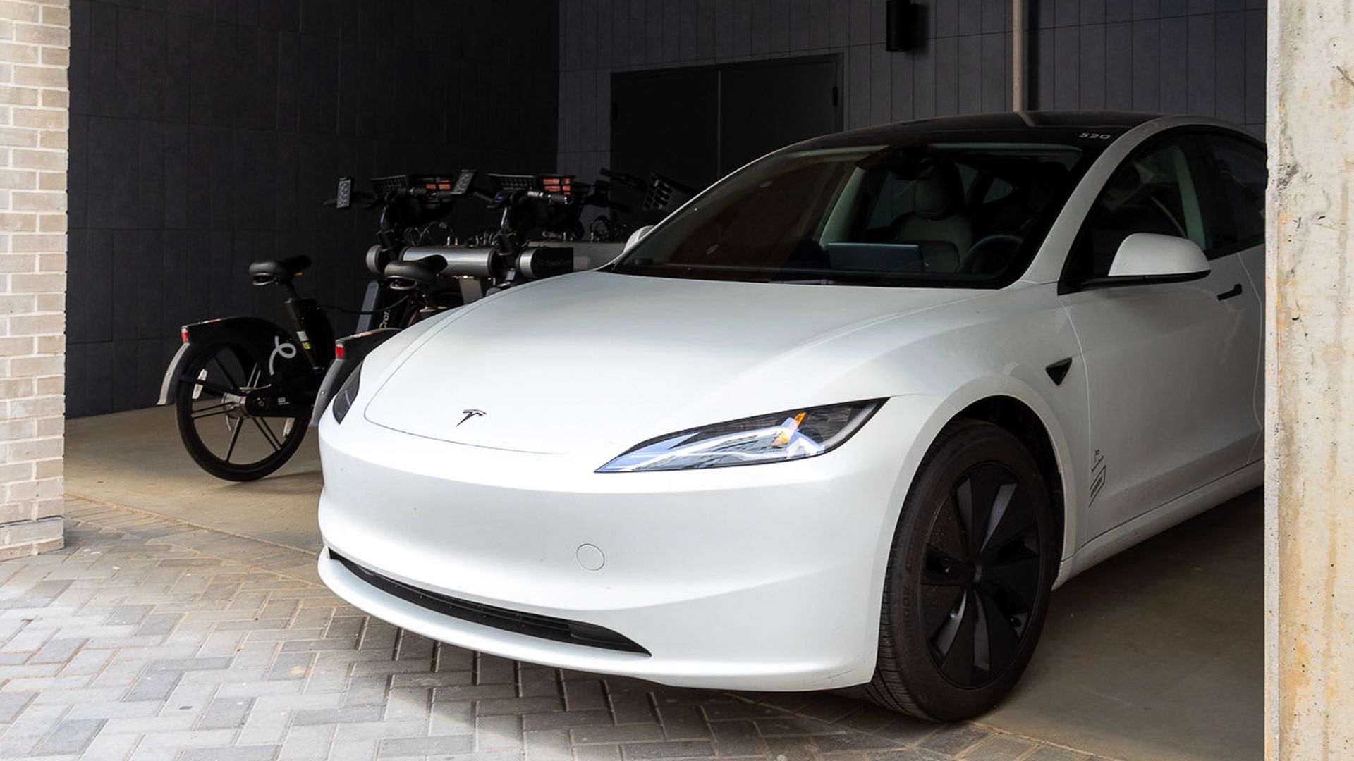 This Charlotte apartment complex comes with free Tesla, e-scooter ...