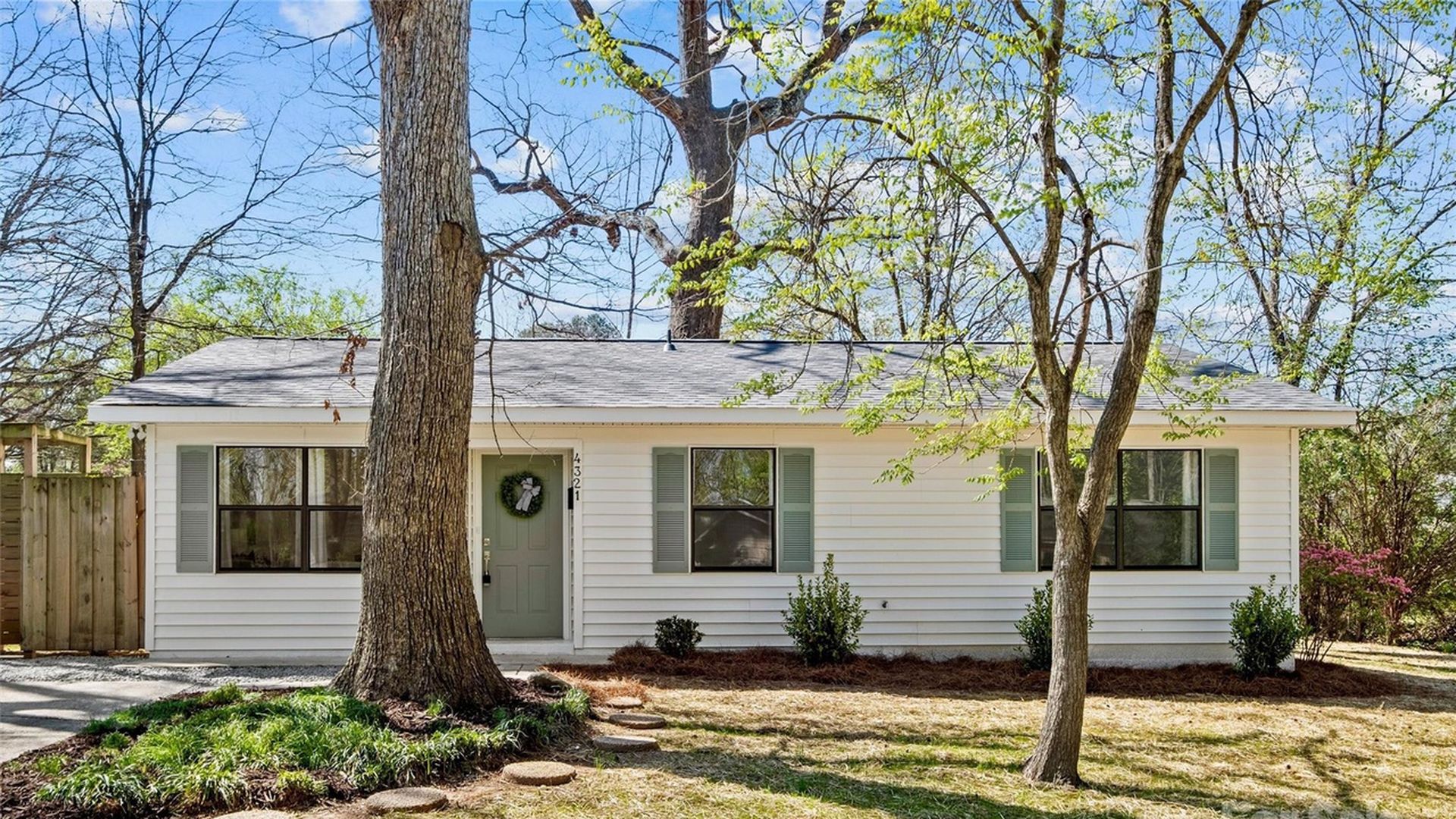 Brandon Lawn hot homes