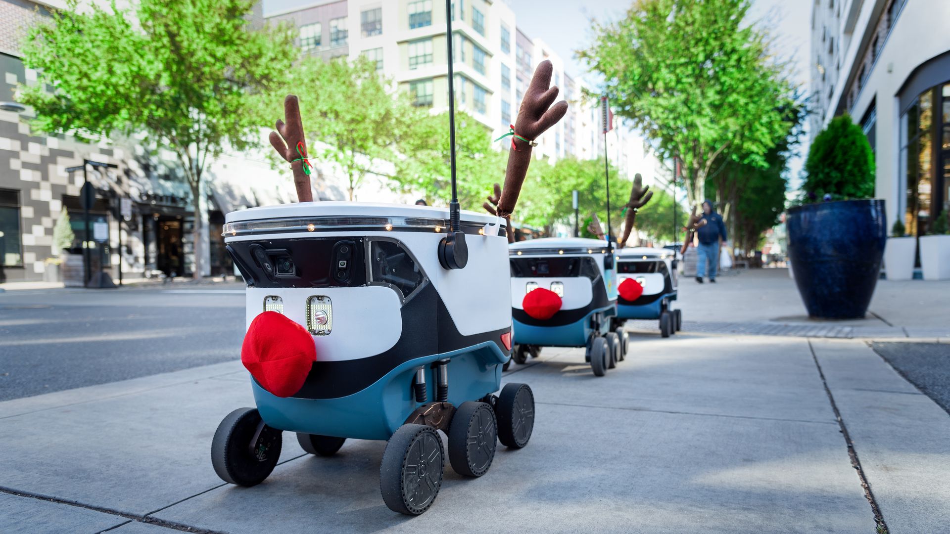 Uber is dressing delivery robots up as reindeer