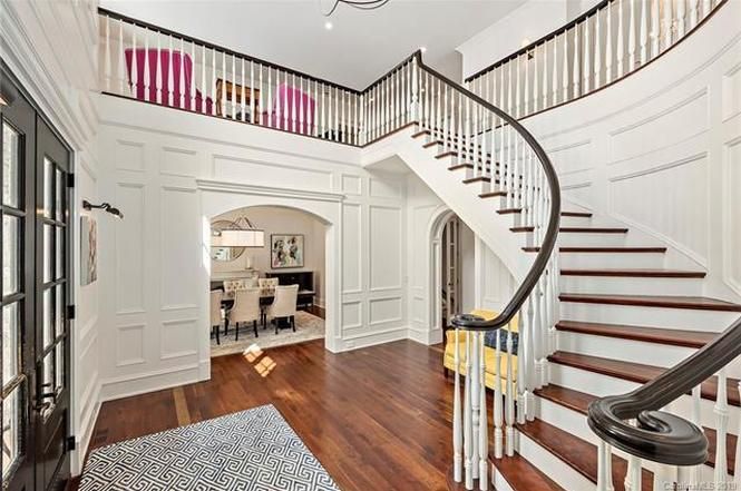 14608 Rudolph Dadey Drive foyer