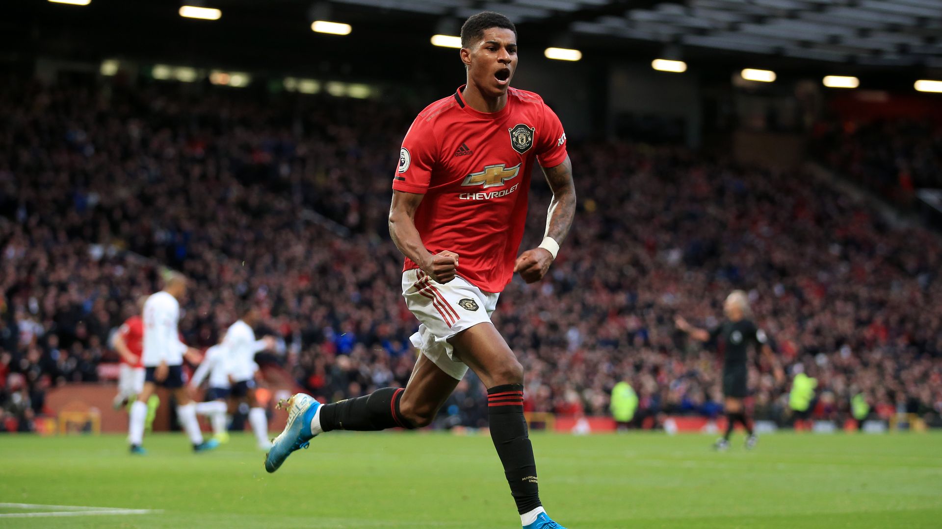 Marcus Rashford celebrating.