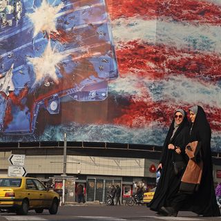 U.S. tells Iran it is ready to meet and negotiate a deal