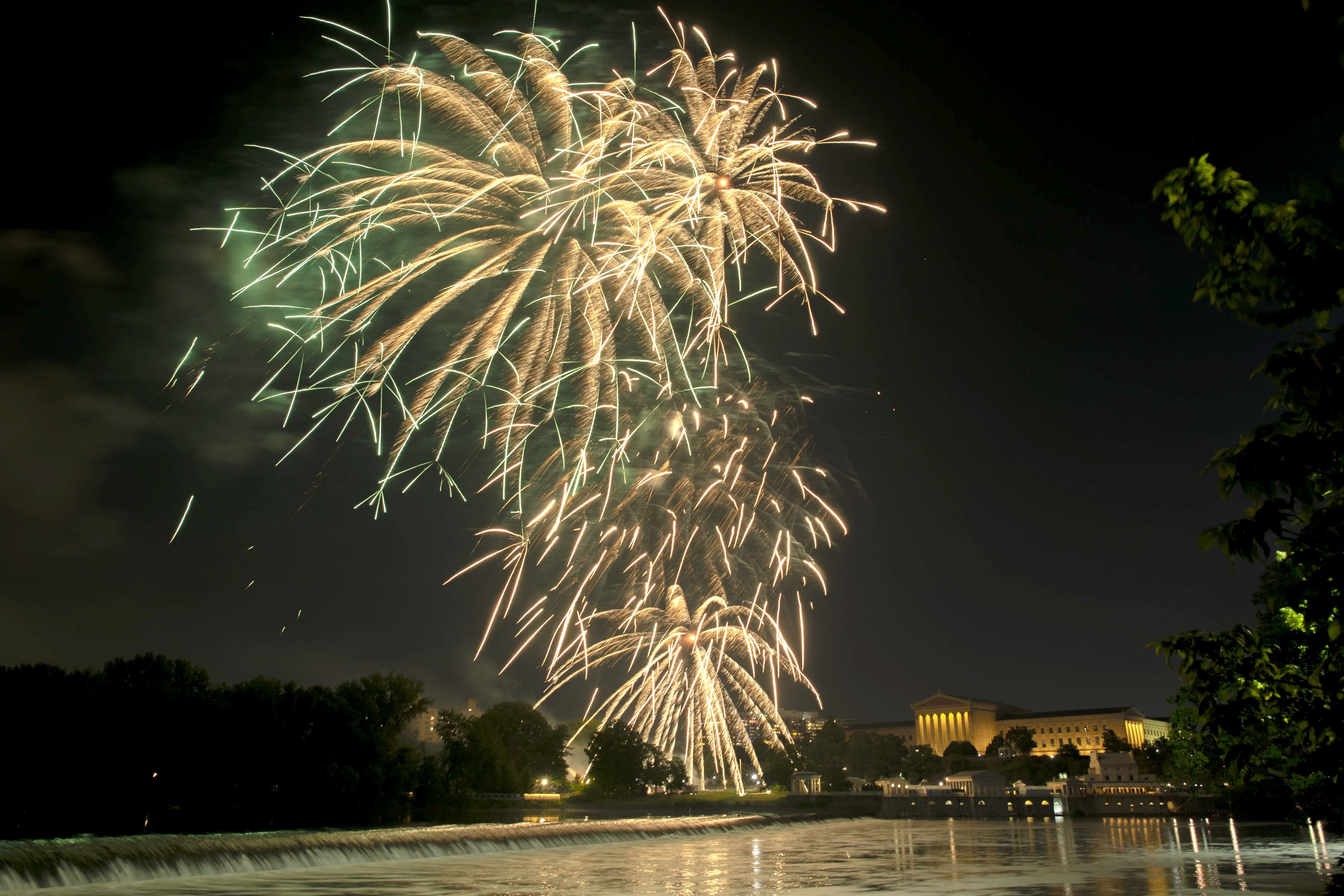  Independence Day fireworks erupt over the Philadelphia Art Museum on July 4, 2021 in Philadelphia, Pennsylvania. 