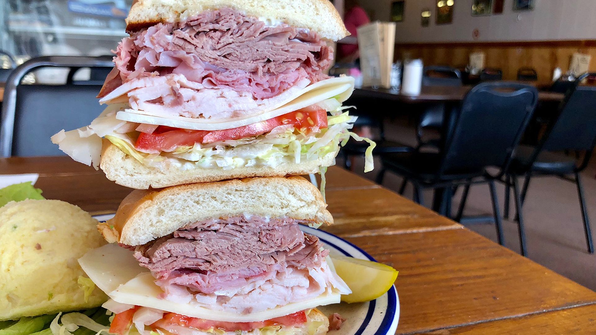 chris-deli-sandwich-in-charlotte