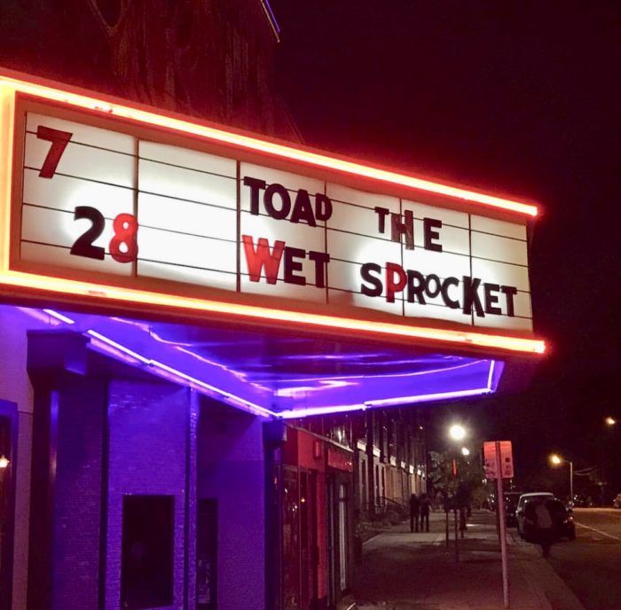 neighborhood-theater