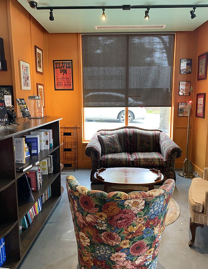 red at 28th hookah ba