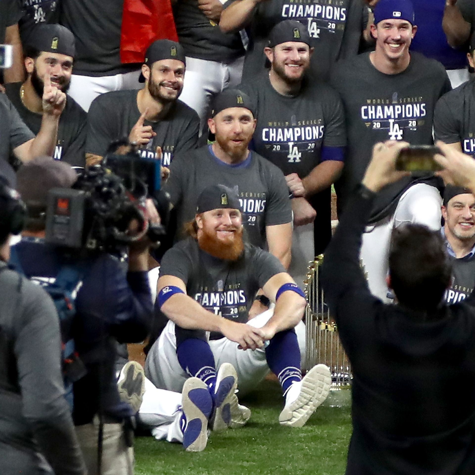 Justin Turner tests positive as Dodgers win World Series