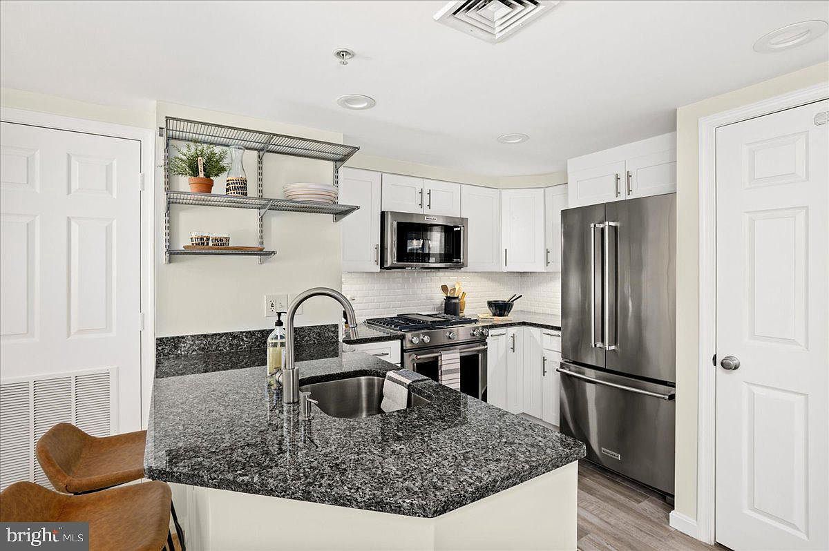 The kitchen of a Ballston condo. 