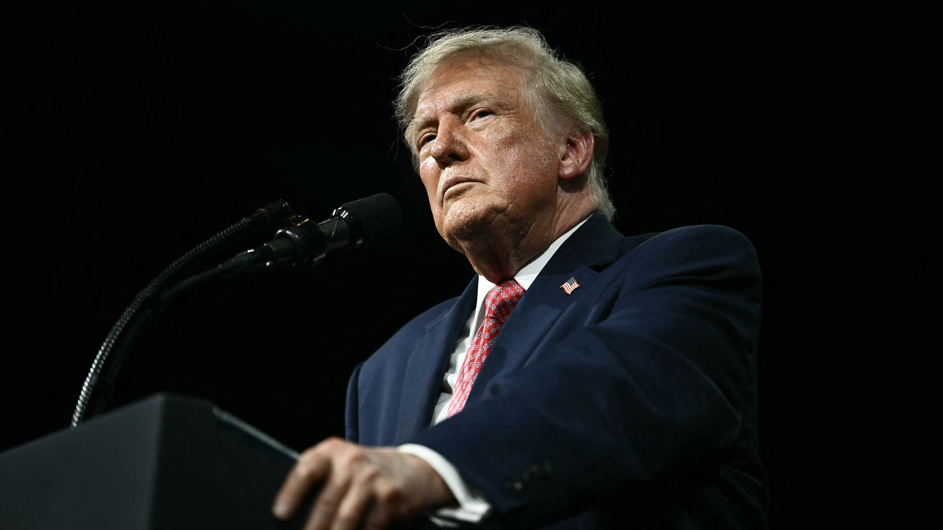 President Trump speaks at a campaign rally ahead of the midterm elections in Park City, Kan., on Oct. 19. Photo: Kent Nishimura/AFP via Getty Images