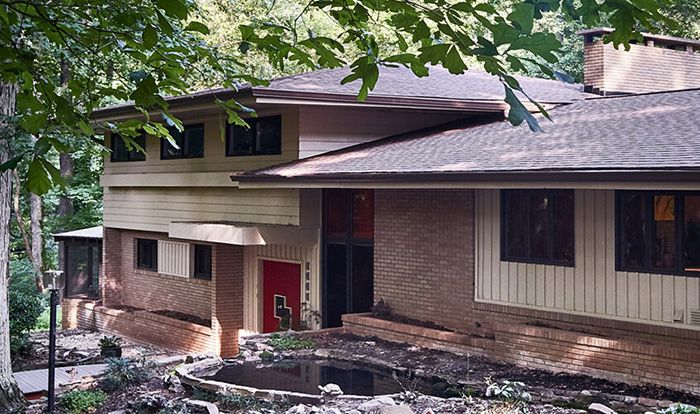 home-charlotte-real-estate-johnny-cake-exterior