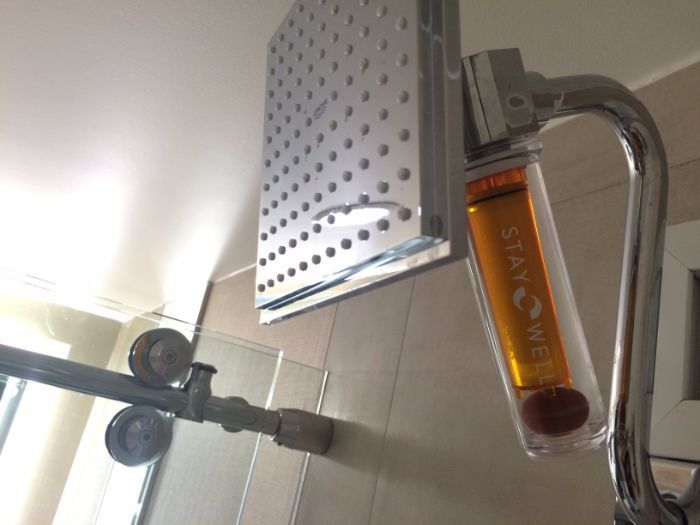 Vitamin C shower infusion