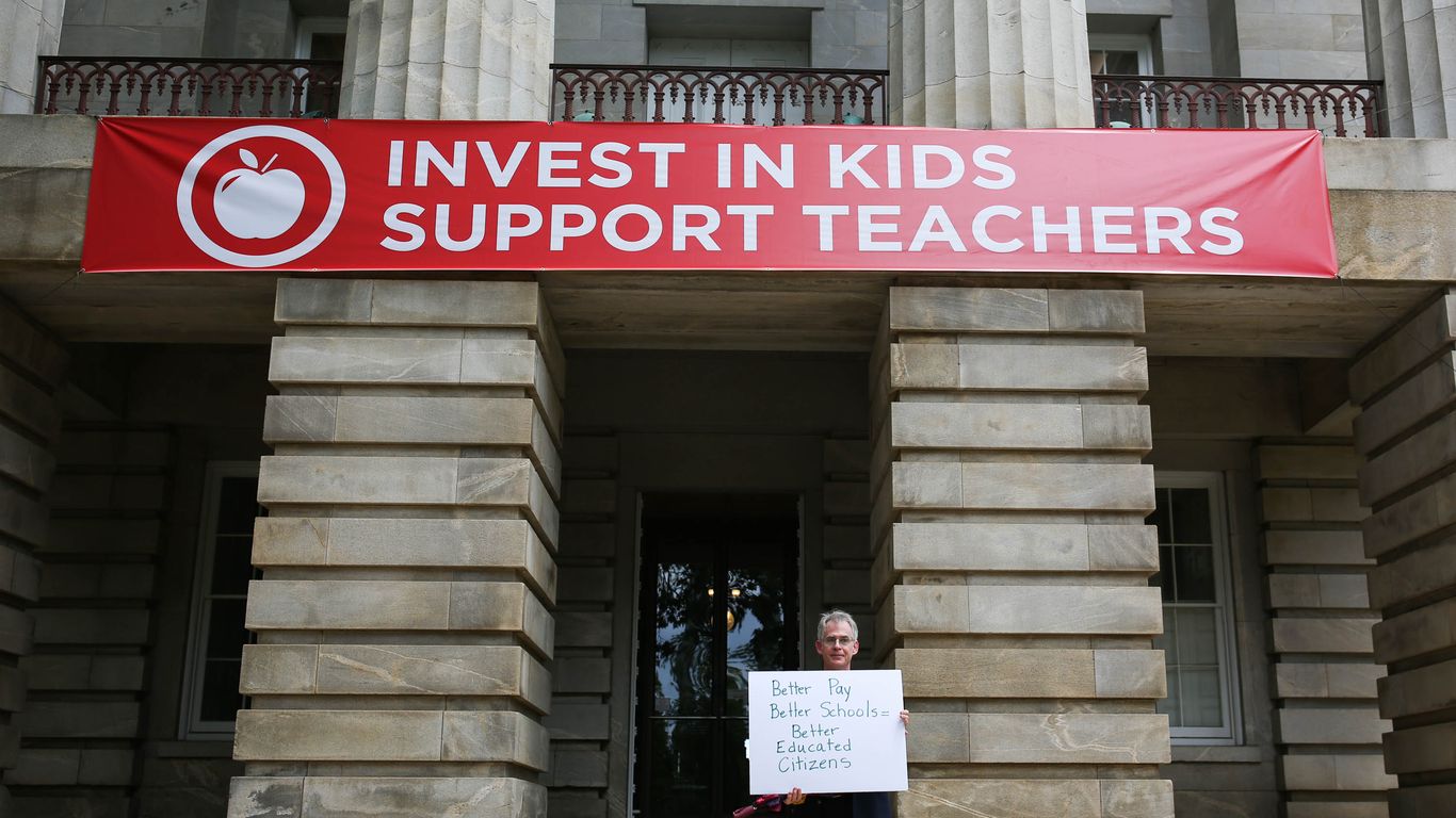 Oregon teachers walk out, demand more funding