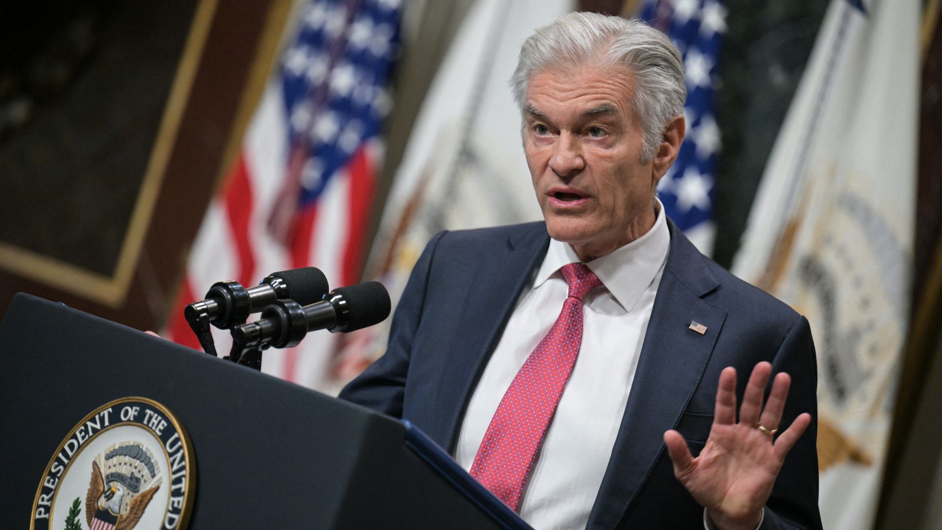 CMS administrator Mehmet Oz at the White House