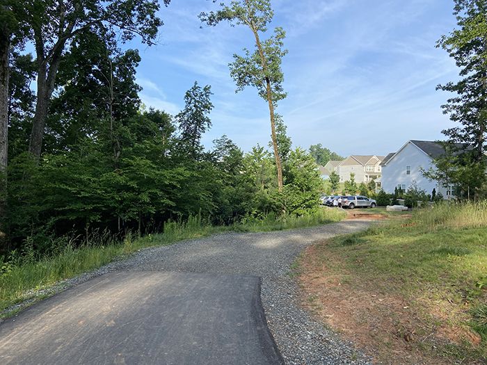 The end of the the trail heading from the Polk site to the South Carolina state line on the Little Sugar Creek Greenway. Photo: Ashley Mahoney/Axios