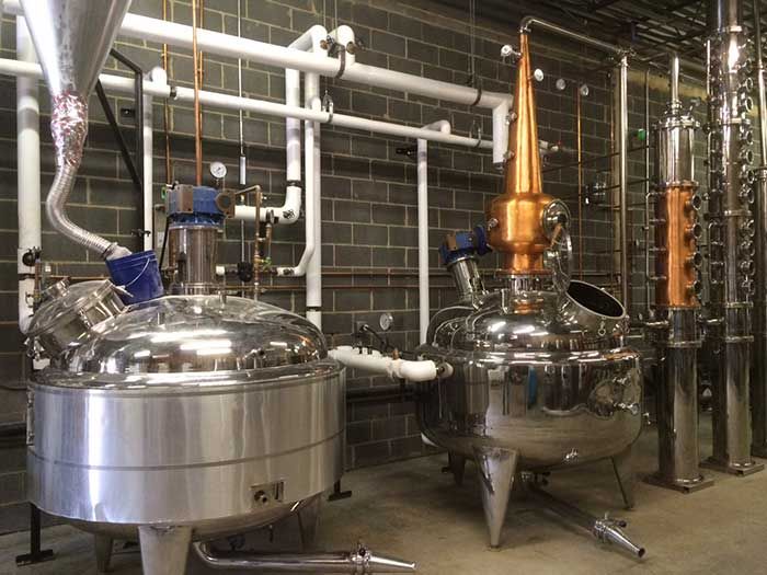 equipment-at-doc-porter's-distillery