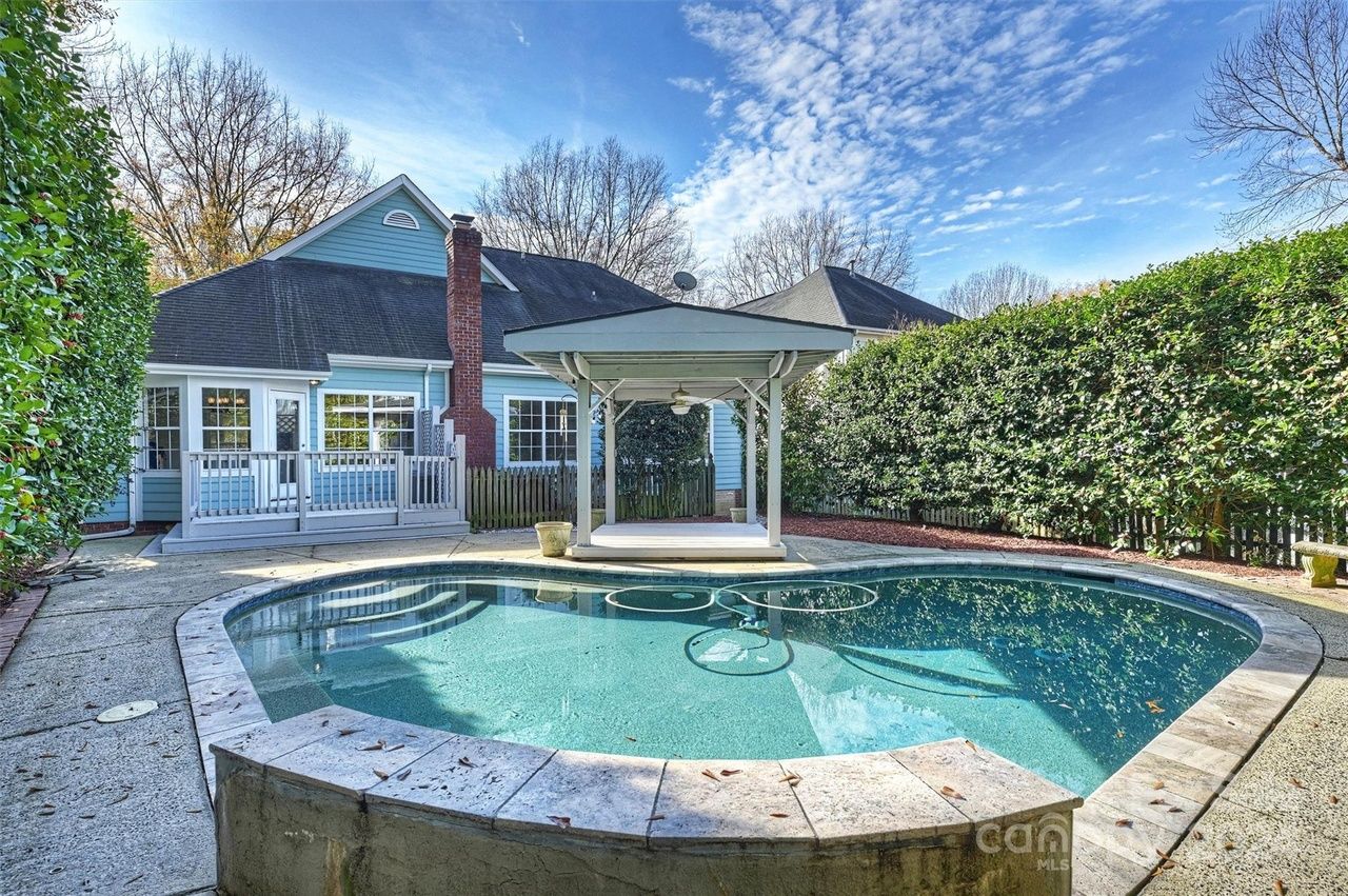 Hot homes: 4 houses for sale in Charlotte ranging from $425K to $910K ...