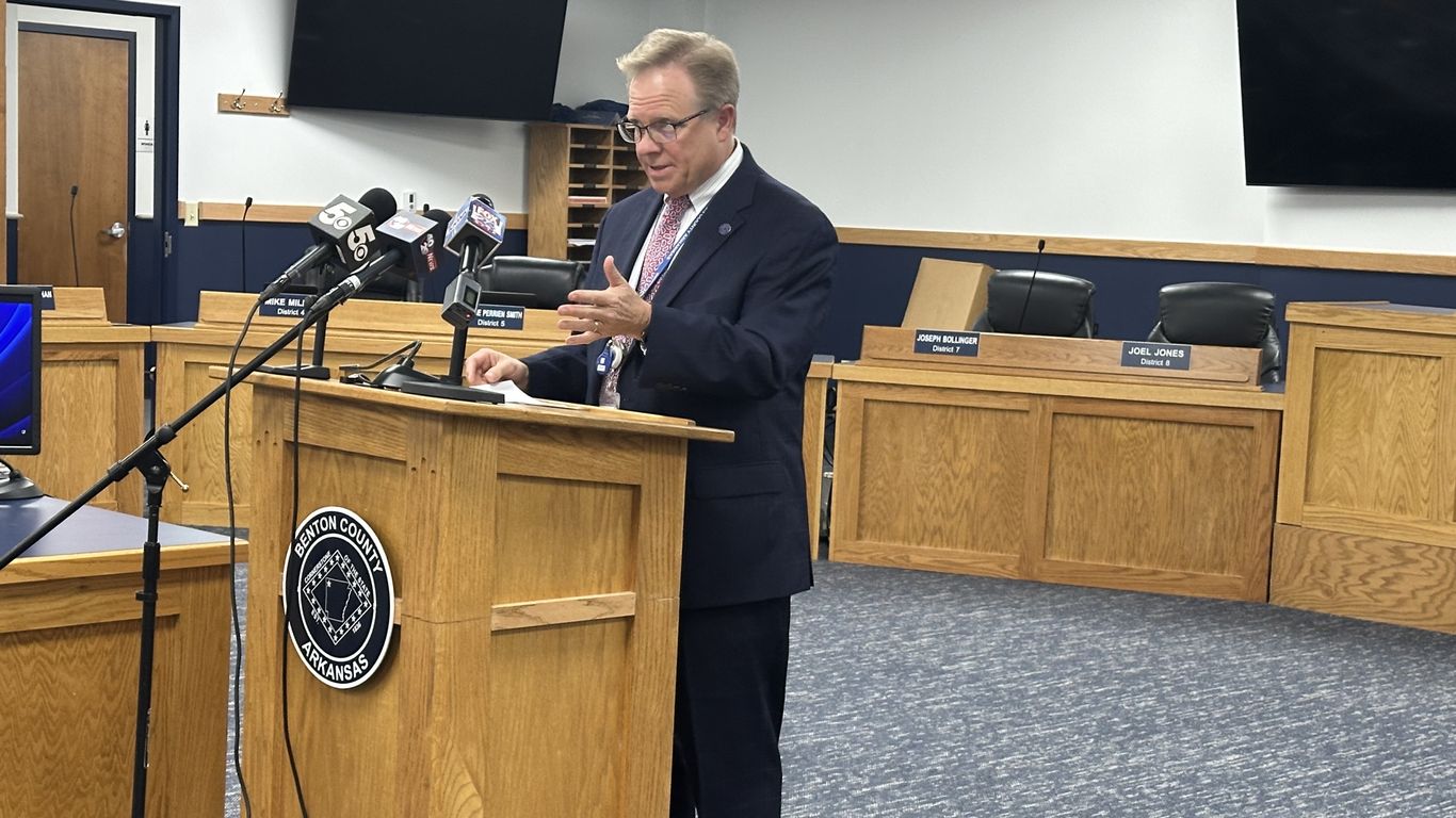 Benton County judge urges McCollum to not take office