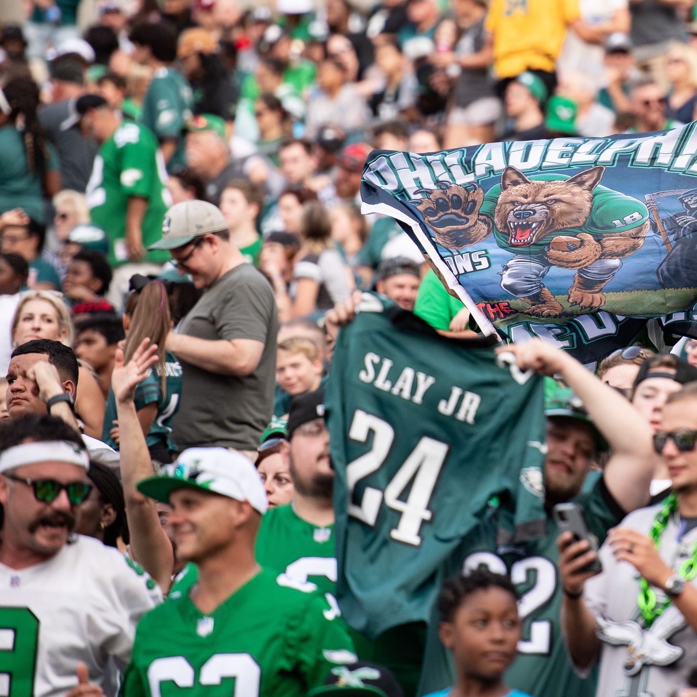 Philadelphia Eagles fans no longer allowed to attend games at