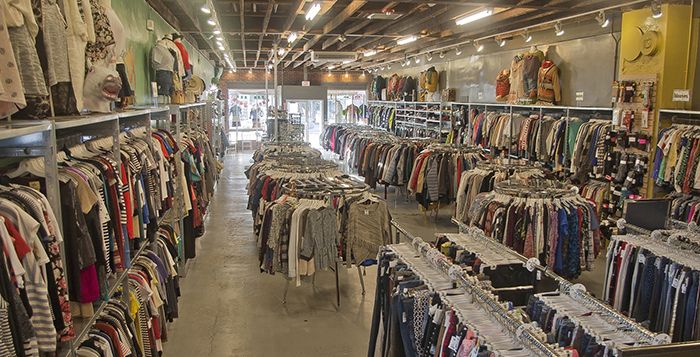 inside-buffalo-exchange-plaza-midwood