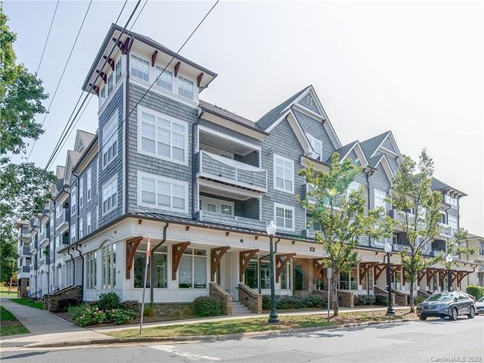 301 Tremont Ave #204