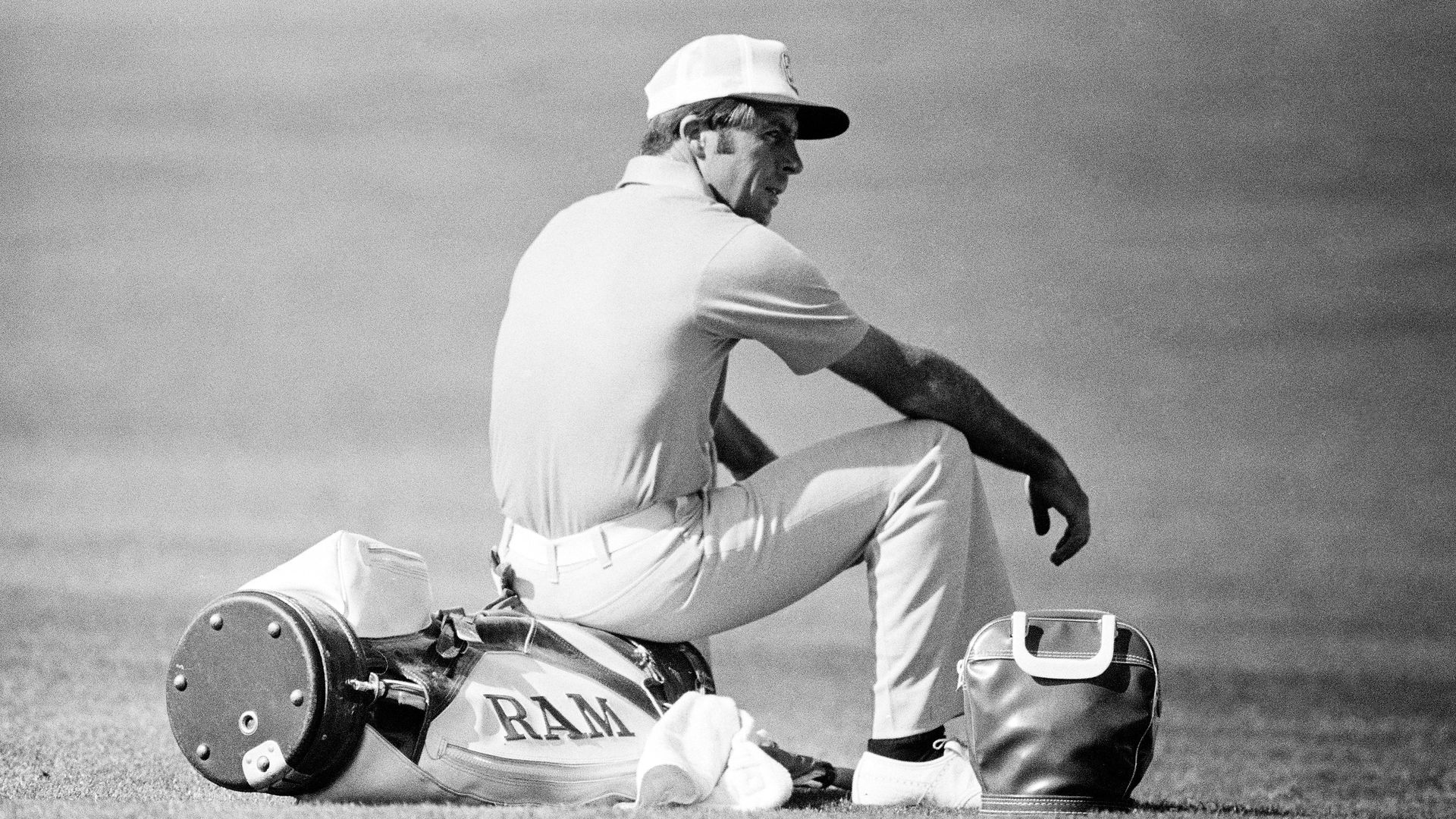 Gary Player on the driving range before the final round
