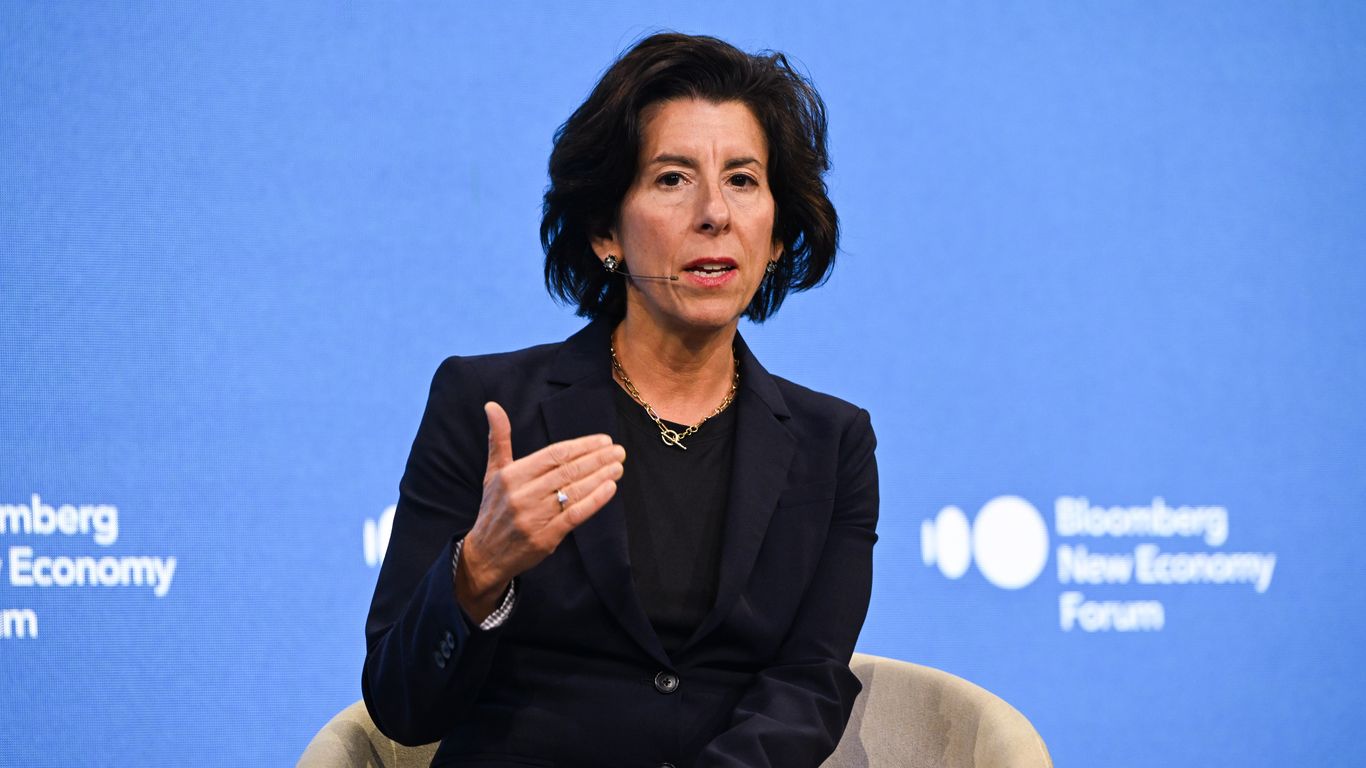 Former Commerce Secretary warns of AI disruption to job market