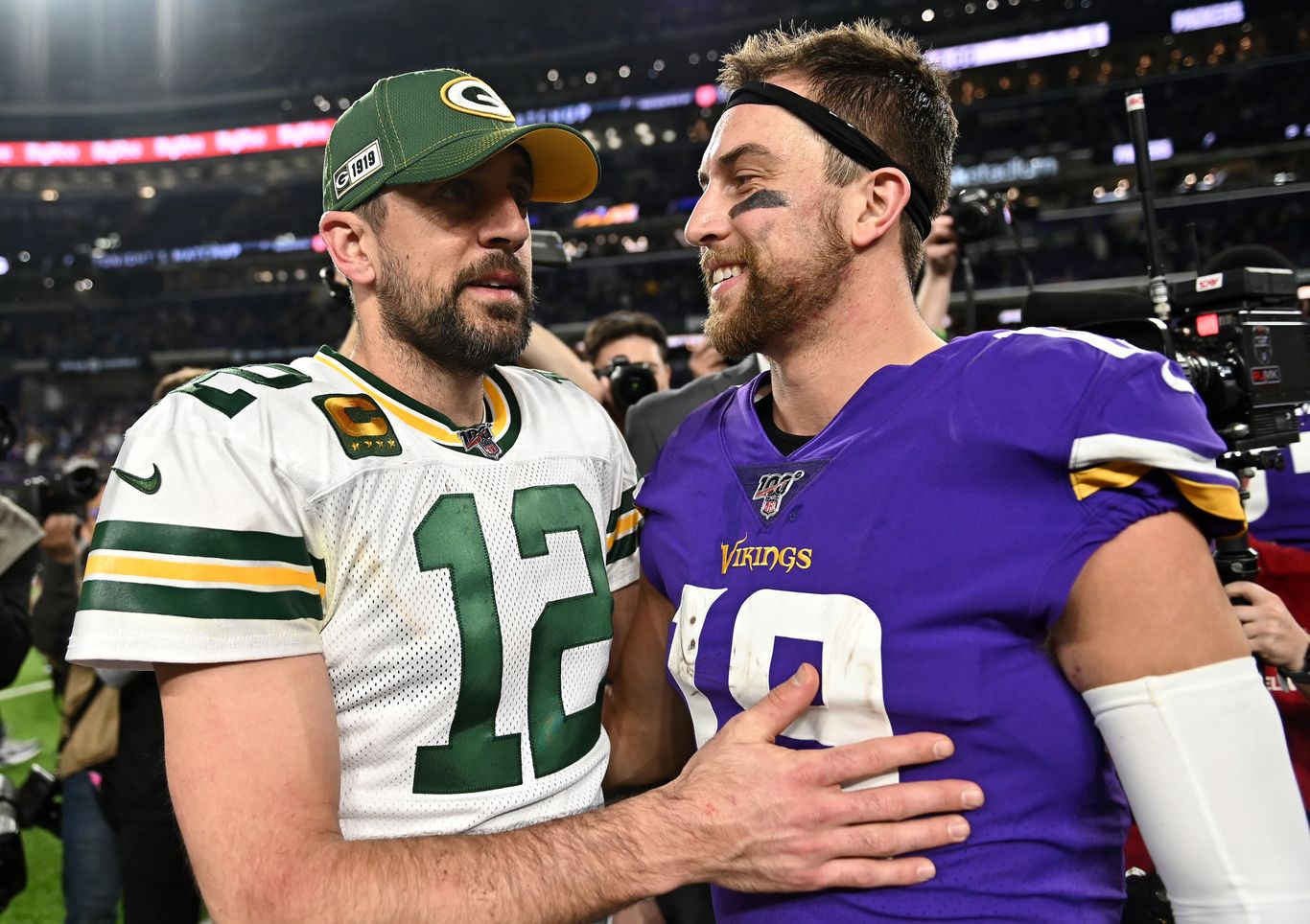 Border battle: Tale of the tape between Vikings and Packers - Axios Twin  Cities