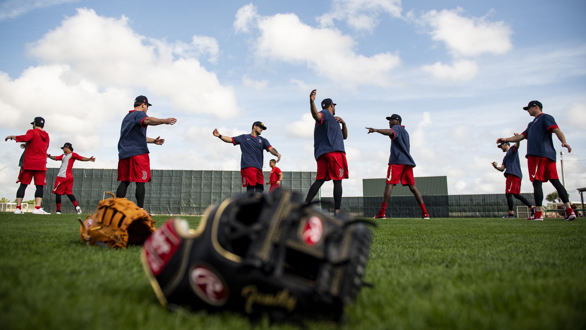 red sox stretching during spring training 2020
