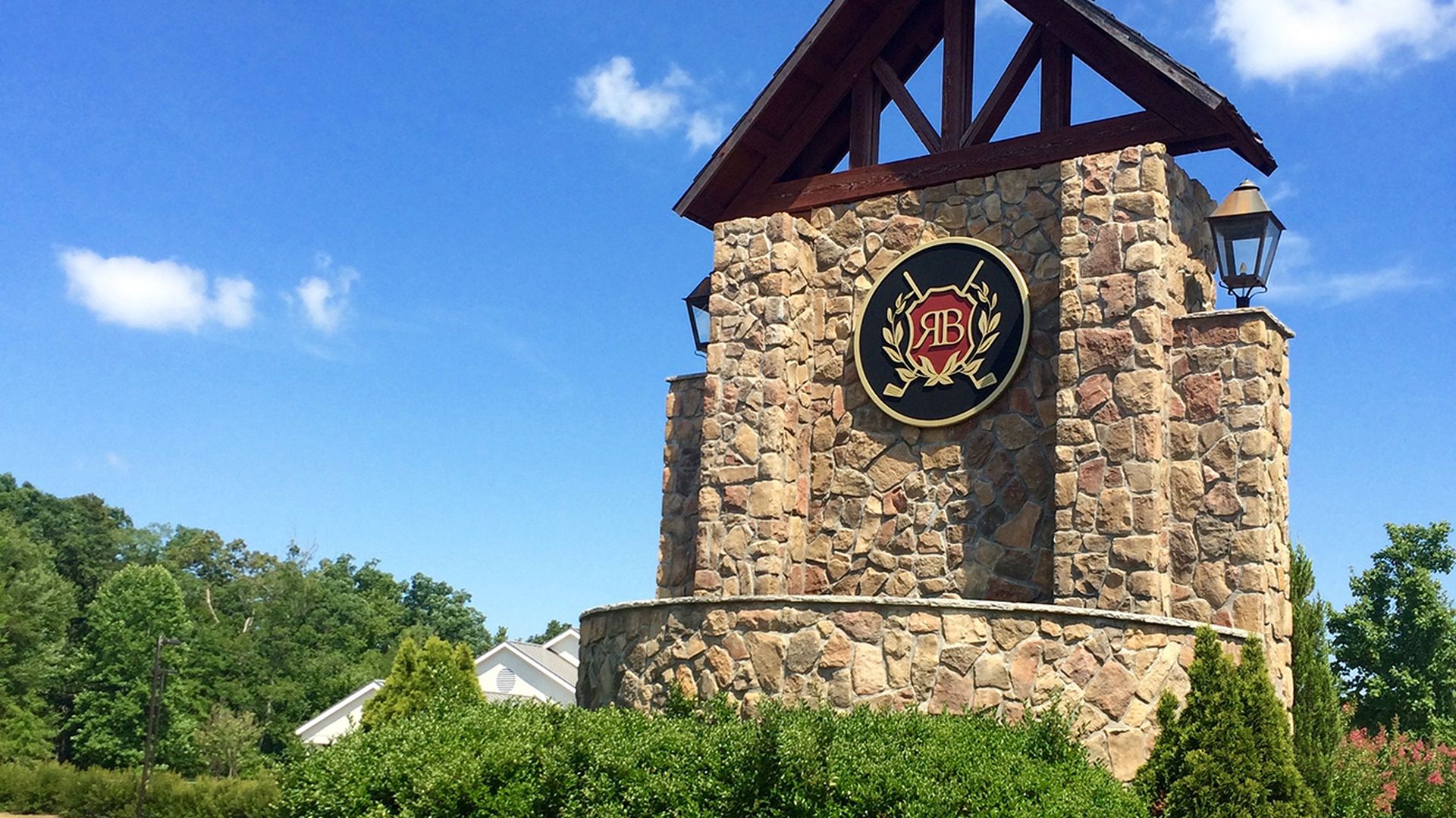 red-bridge-golf-club-entrance