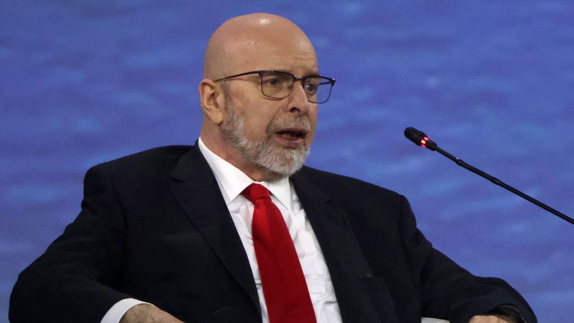 Russian TV presenter named in Mueller report charged with sanctions