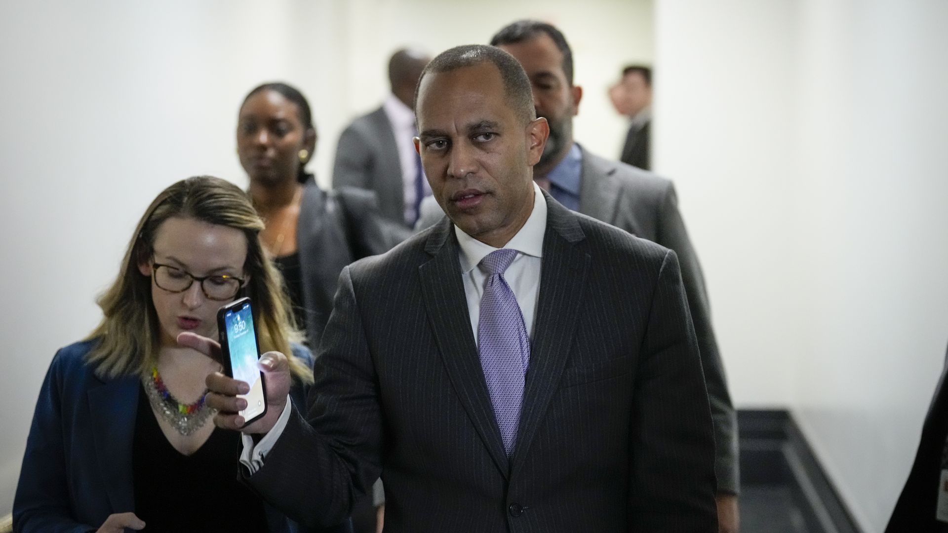 Hakeem Jeffries walks through the halls of the Capitol