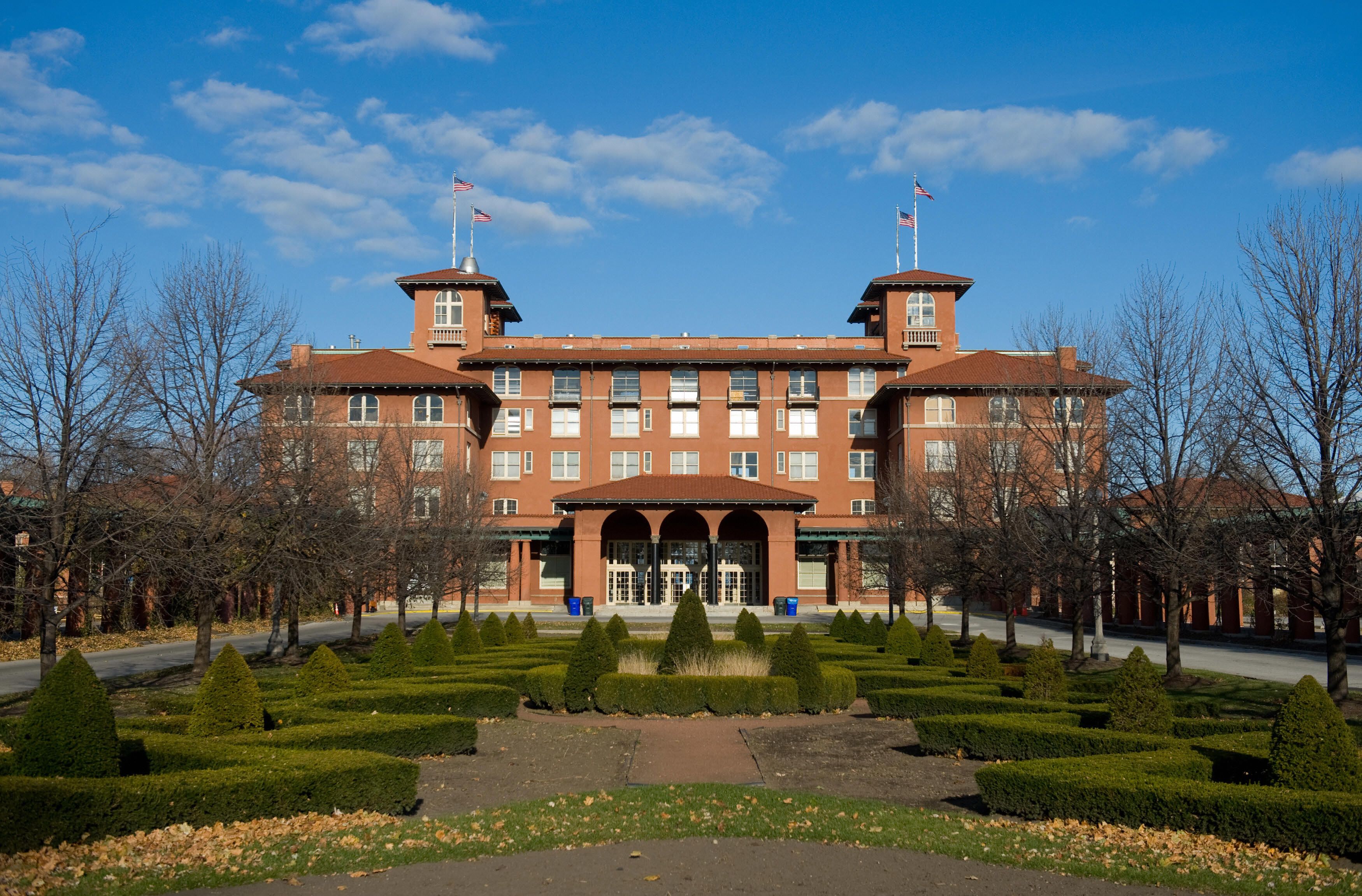 Photo of a cultural center 