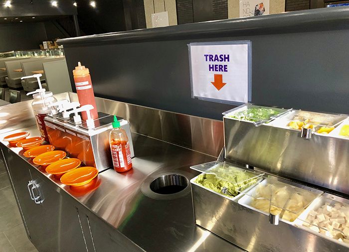 condiments at rockin rolls sushi express