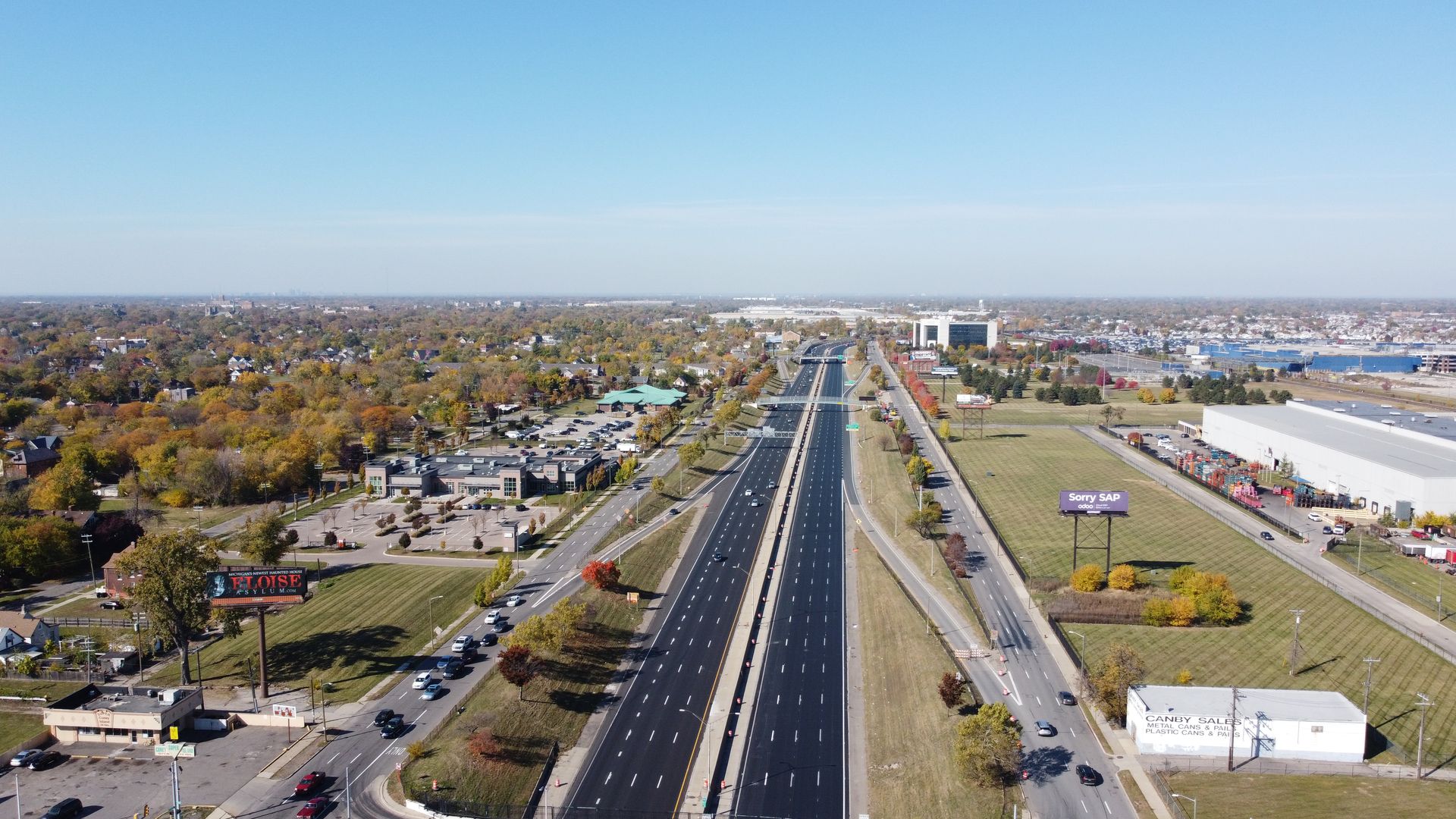 Drone shot above I-75 facing north toward Hamtramck and Highland Park