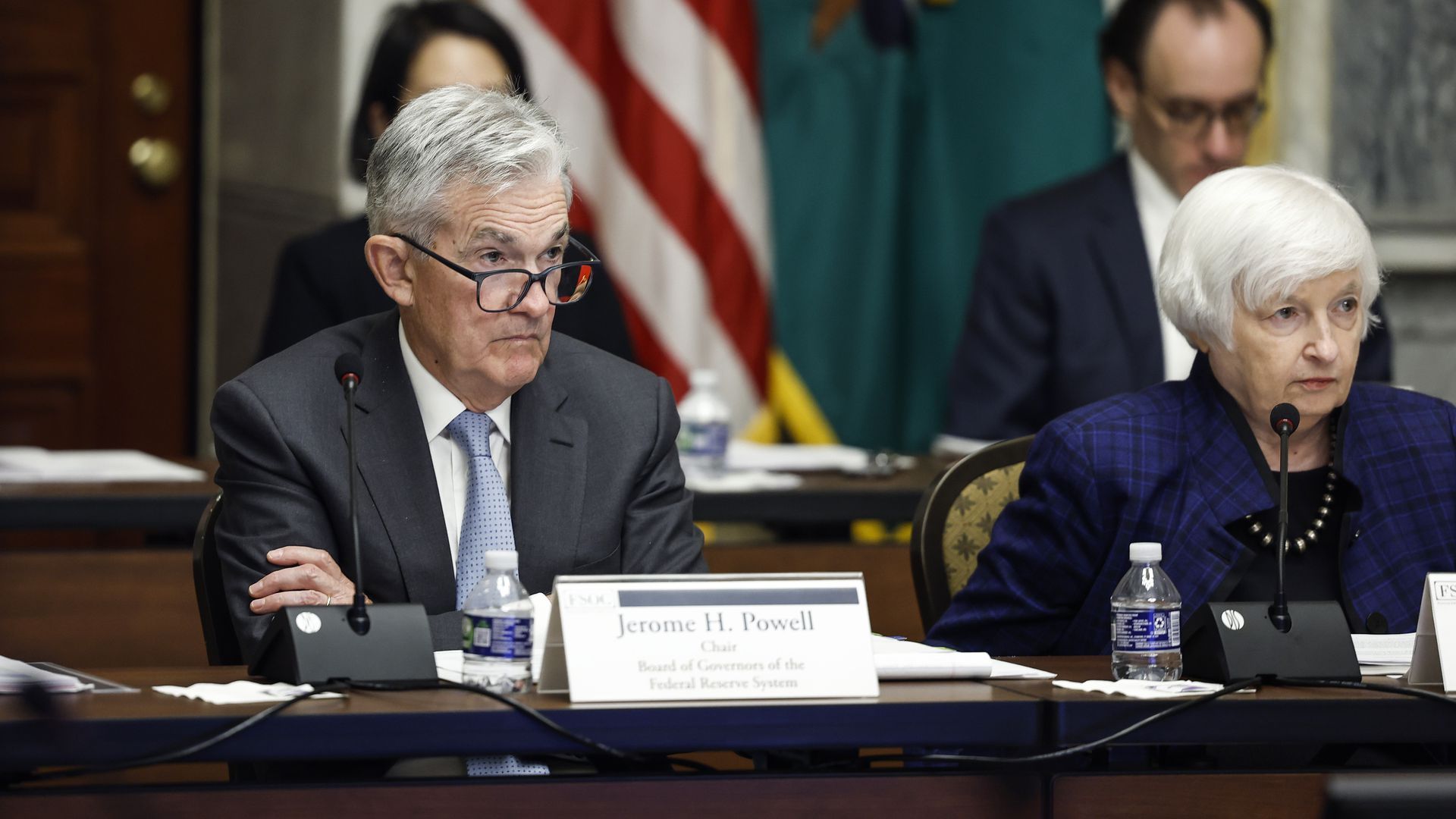 Fed chair Jerome Powell sitting next to Treasury Secretary Janet Yellen.