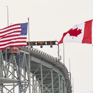 Canadians' travel pullback costs U.S. tourism billions
