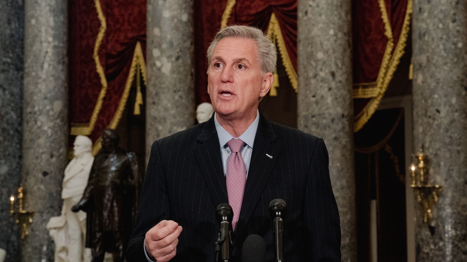 Photo of Kevin McCarthy speaking while gesturing with his right hand