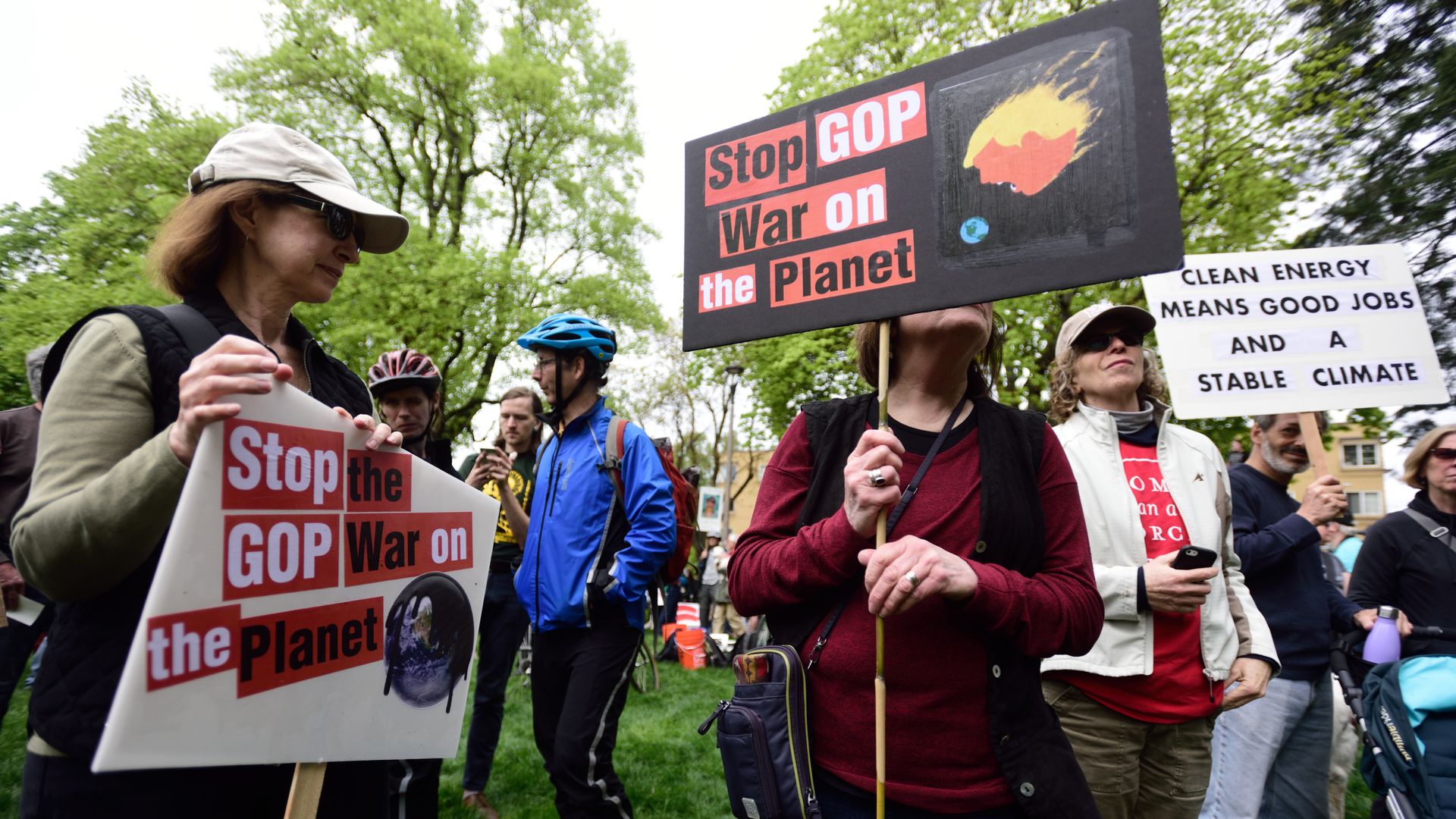 Oregon residents protesting GOP climate plans