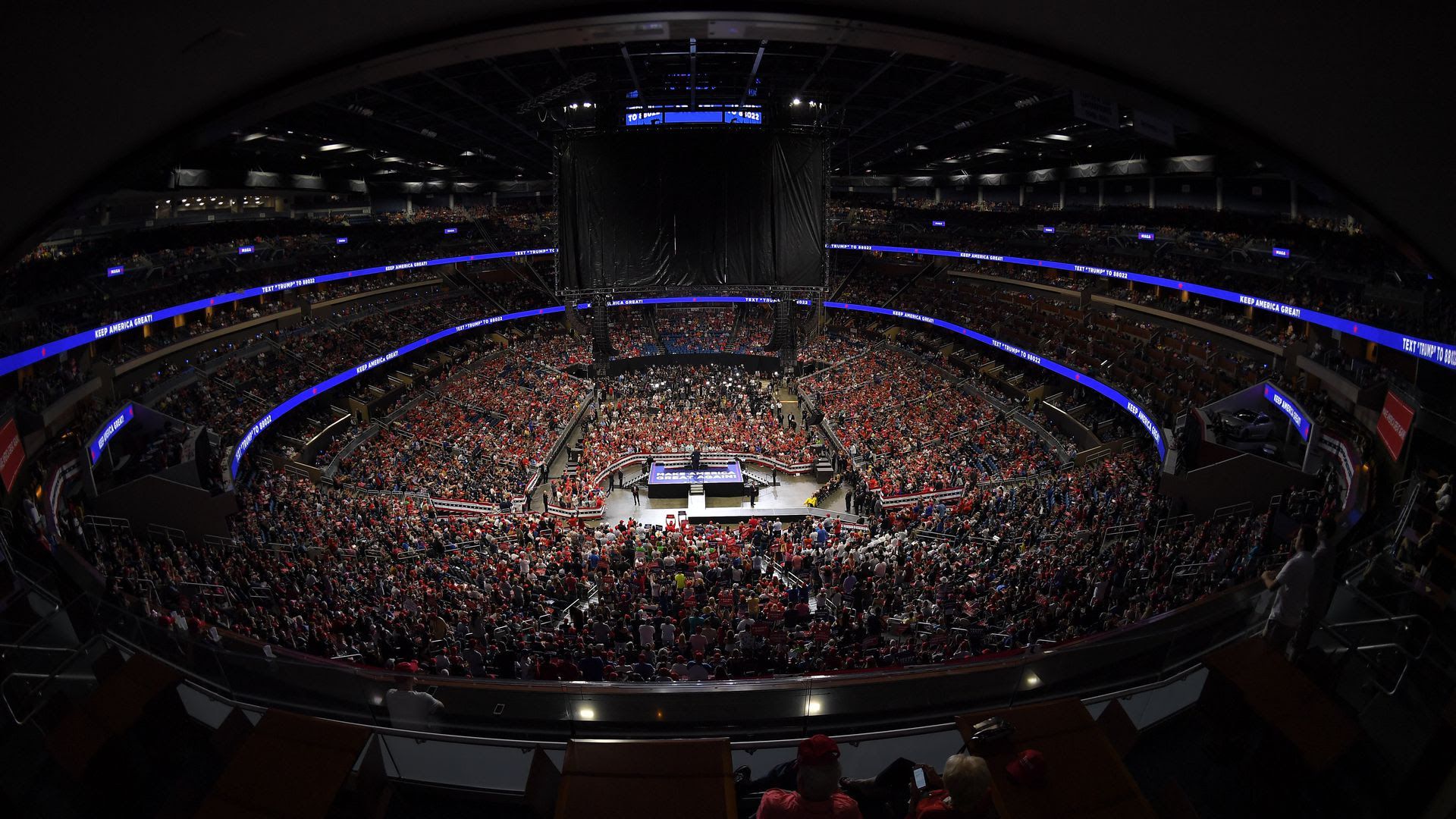 Trump speaks at the Amway Center in Orlando. (Photo: Mandel Ngan/AFP/Getty Images)