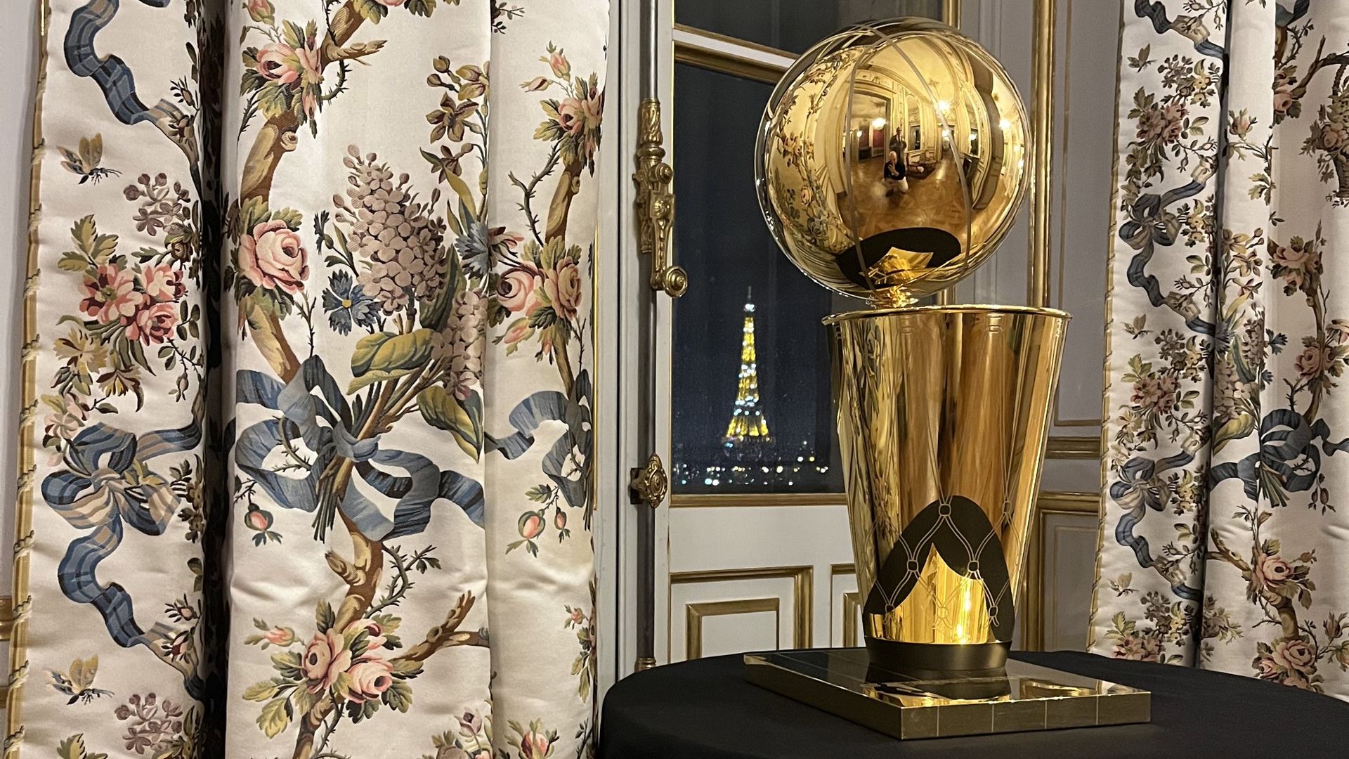 Larry O'Brien Trophy