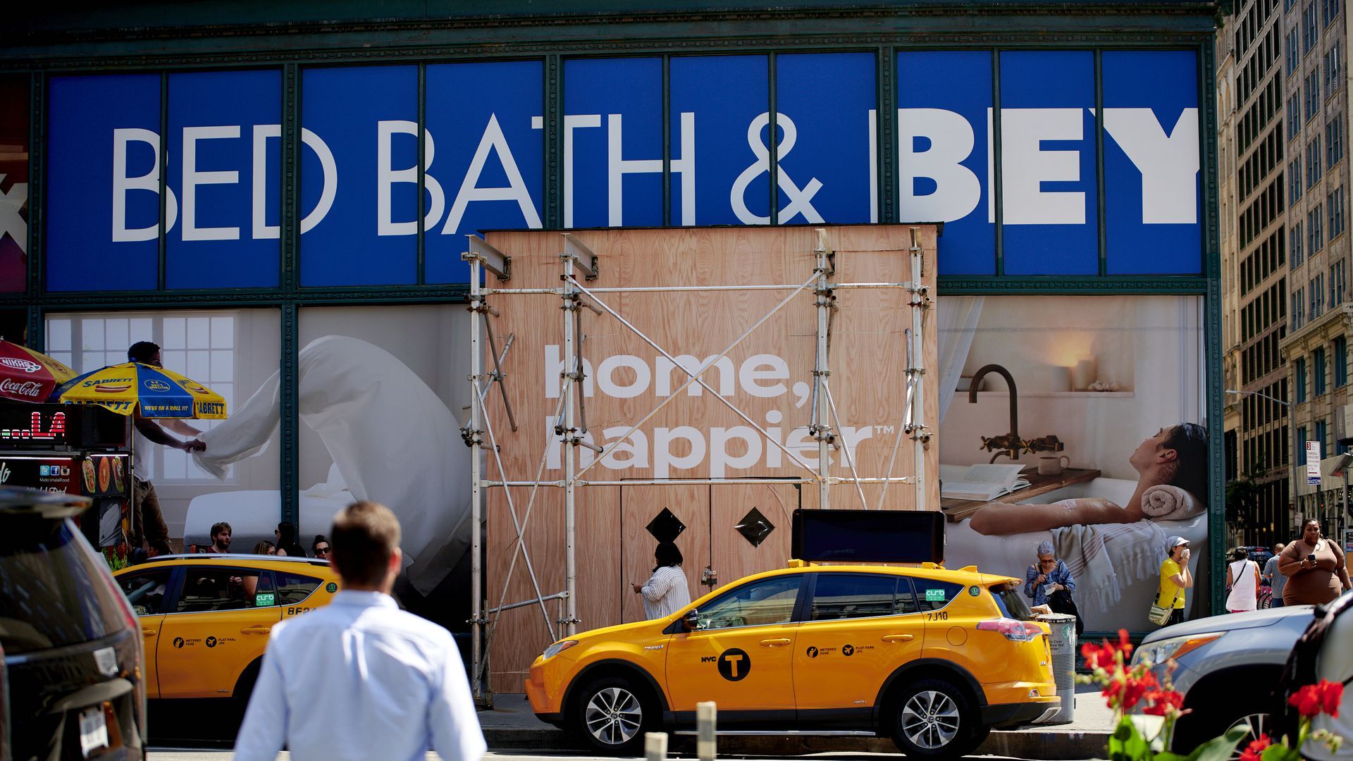 Bed Bath & Beyond storefront under construction